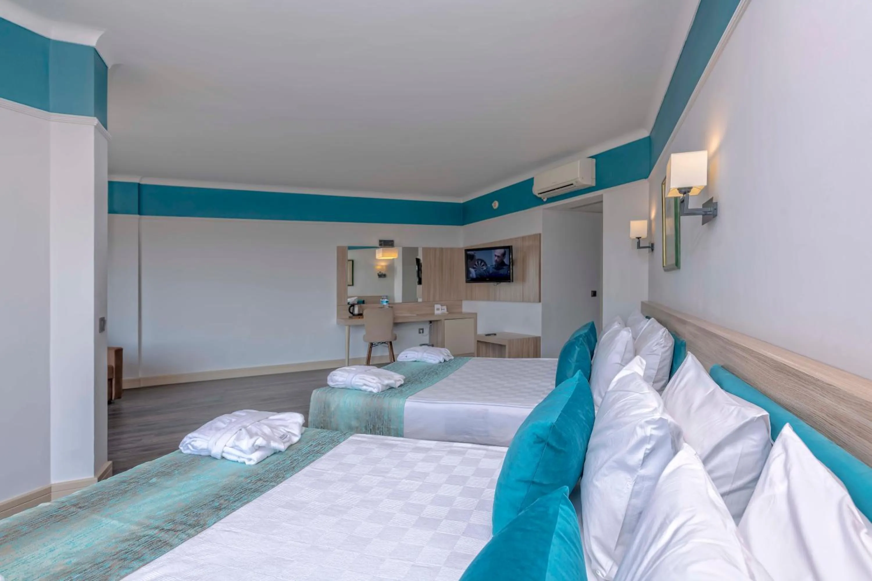 Bed in Labranda Excelsior Hotel