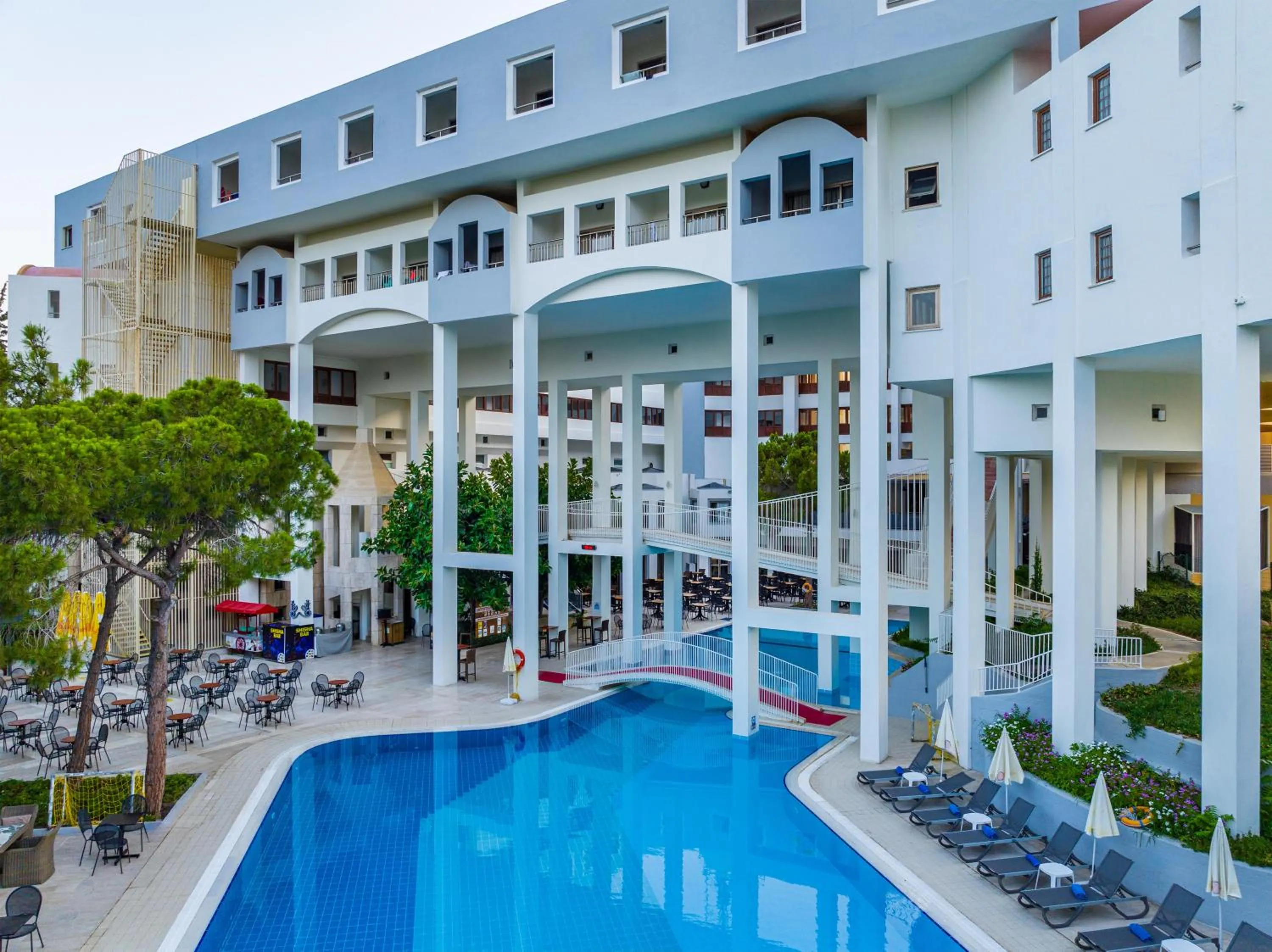 Swimming pool in Labranda Excelsior Hotel