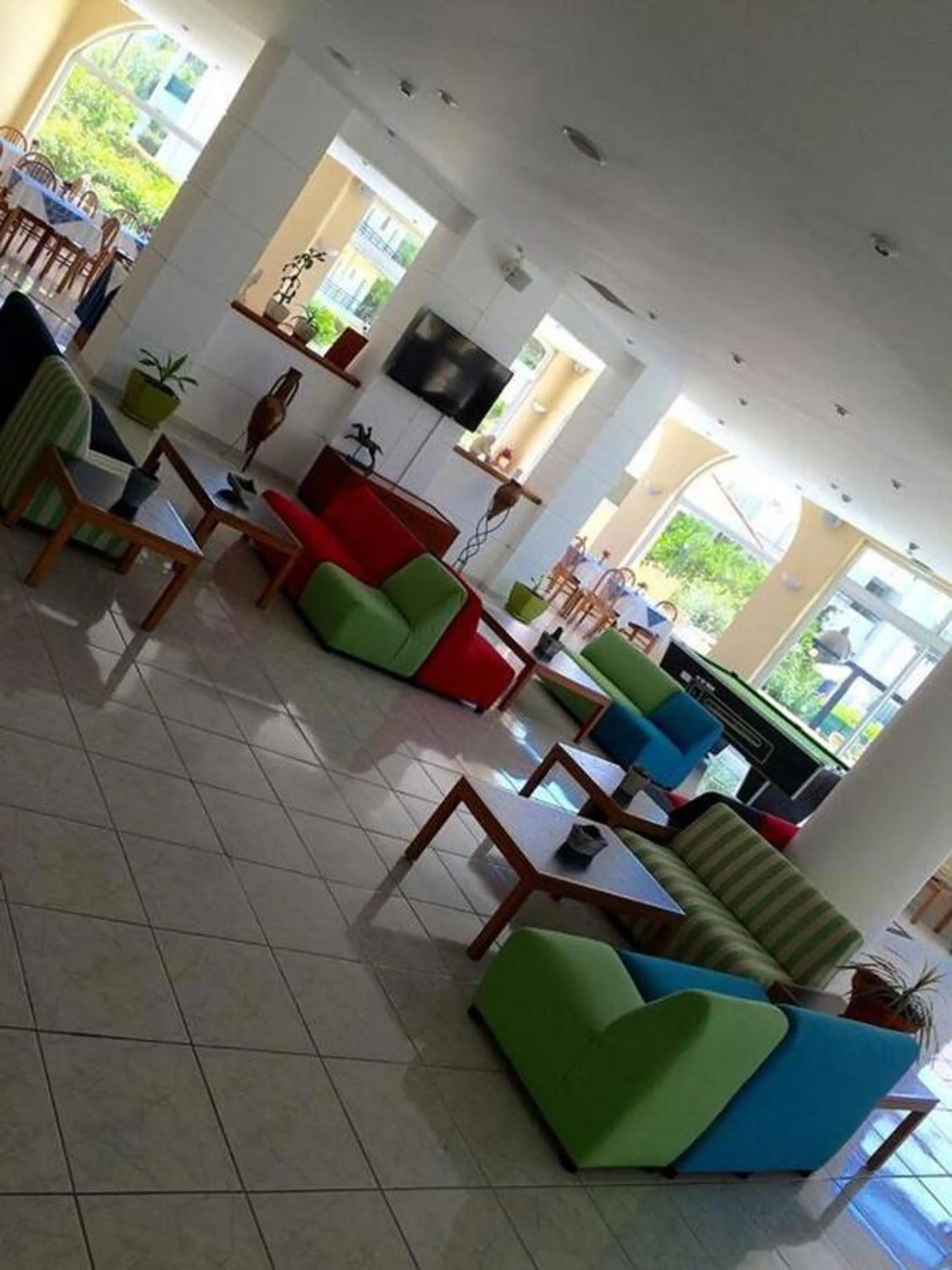 Lounge or bar in Summerland Hotel