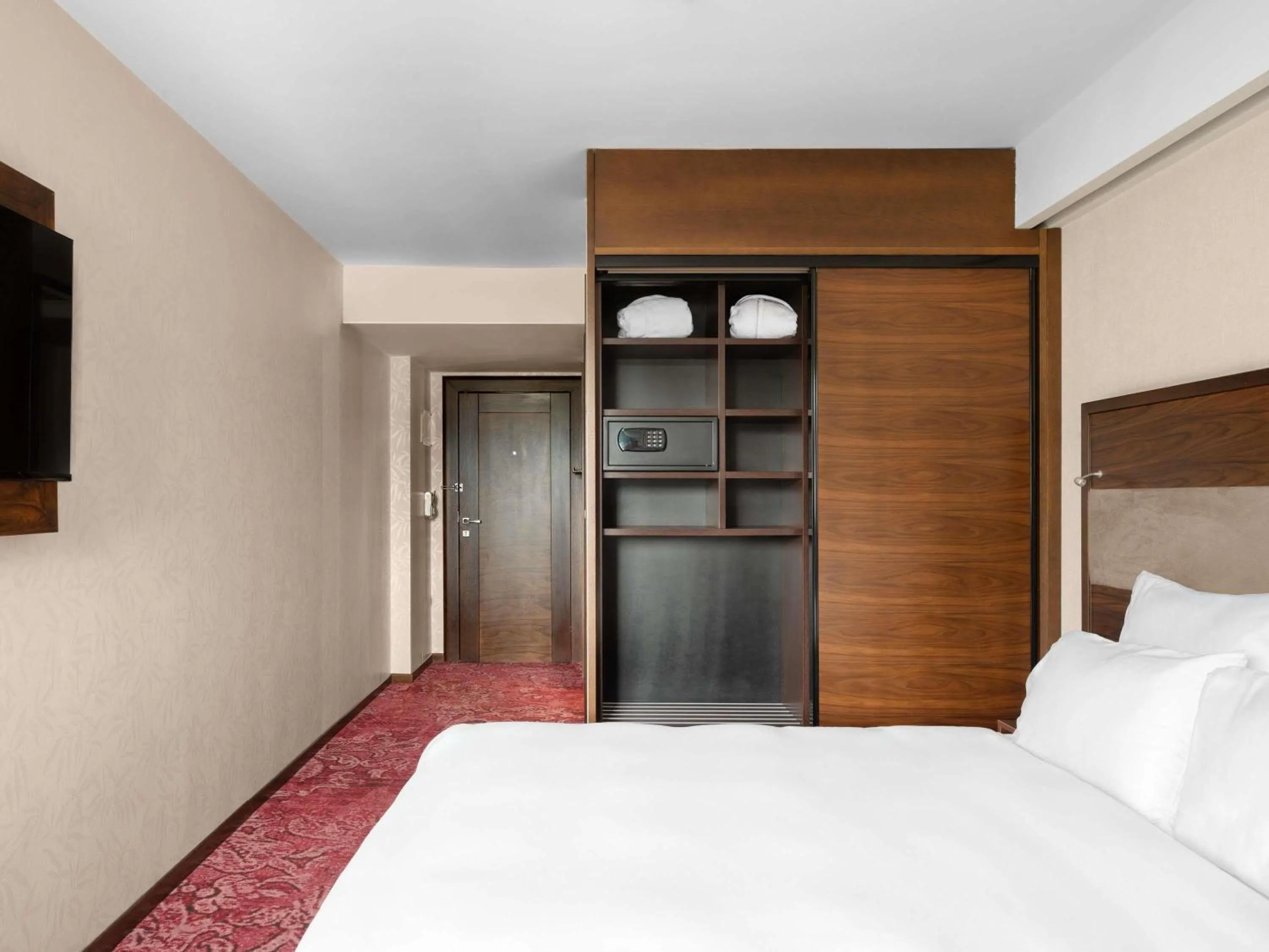 Superior Double Room with King Bed - single occupancy in Movenpick hotel Sarajevo