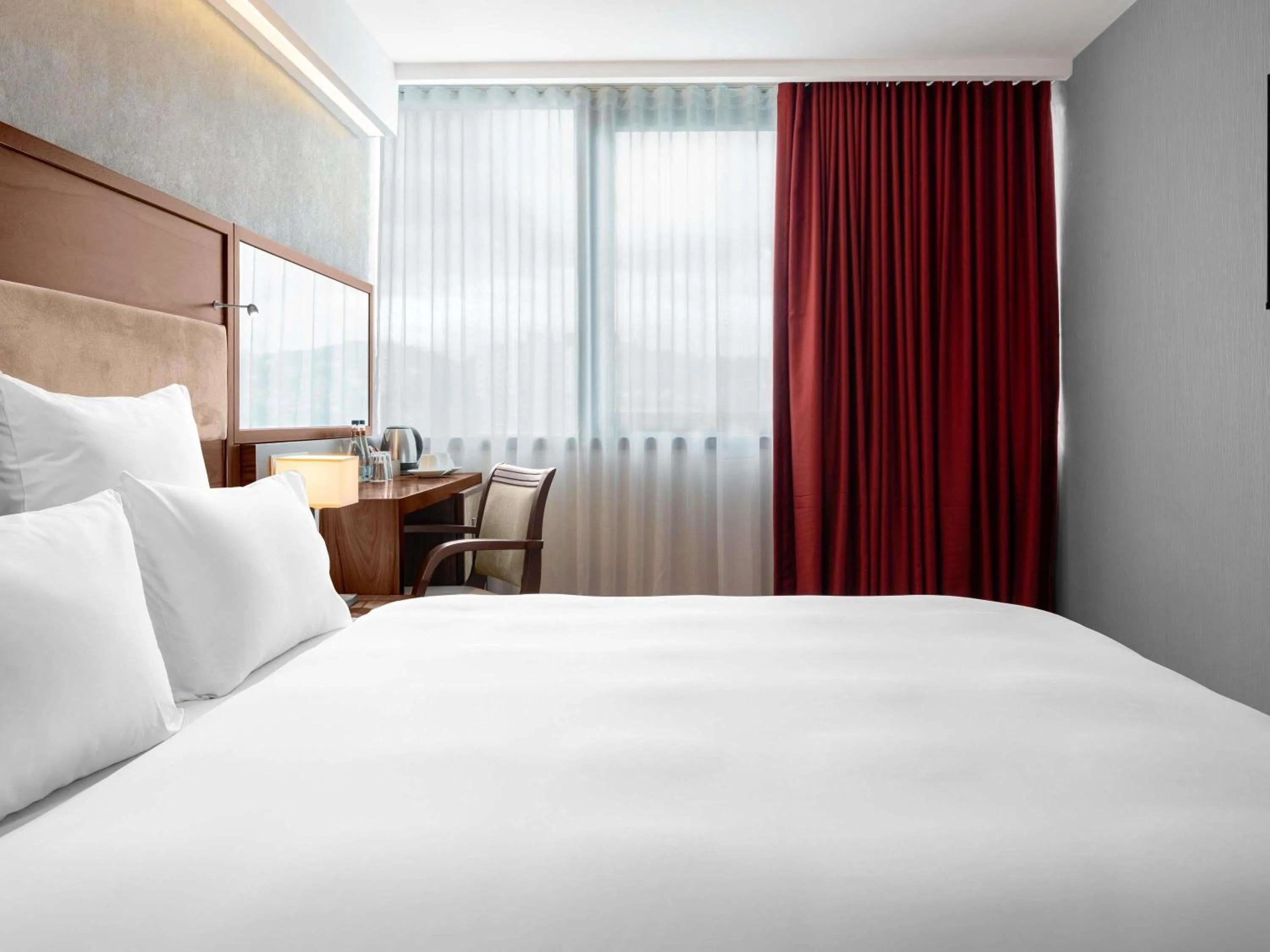 Bedroom, Bed in Movenpick hotel Sarajevo