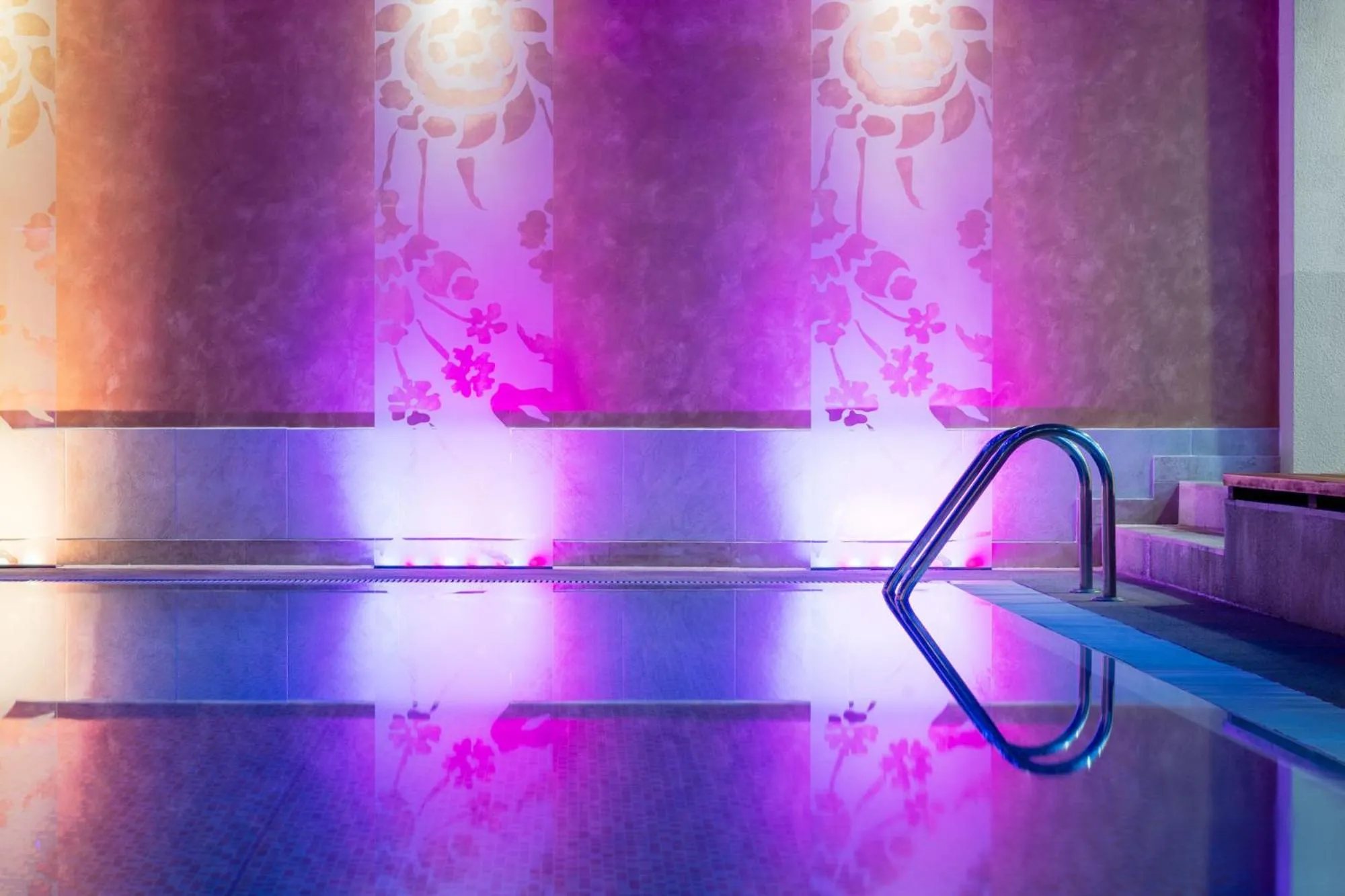 Swimming pool in Movenpick hotel Sarajevo