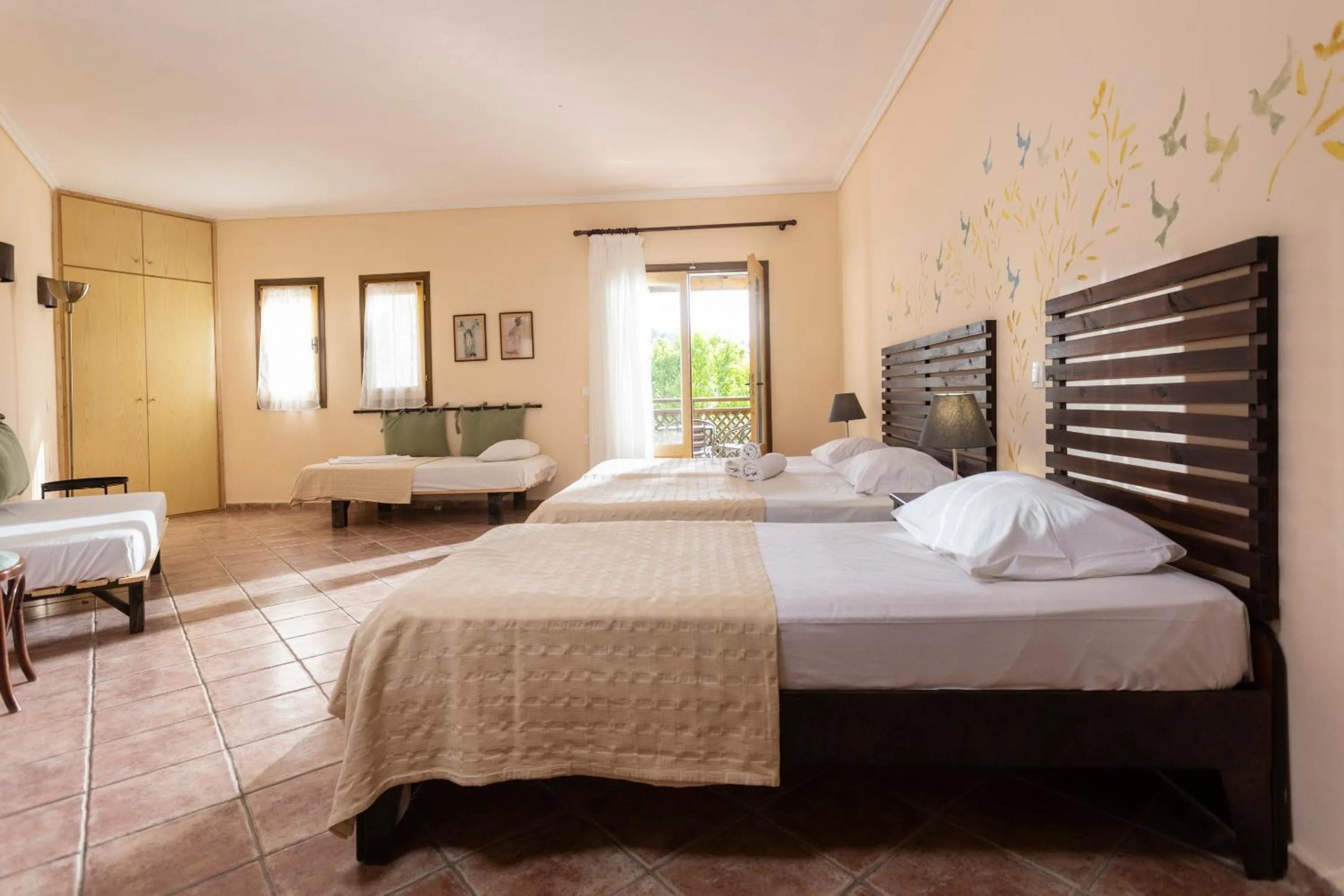 Bed in Ammon Garden Hotel