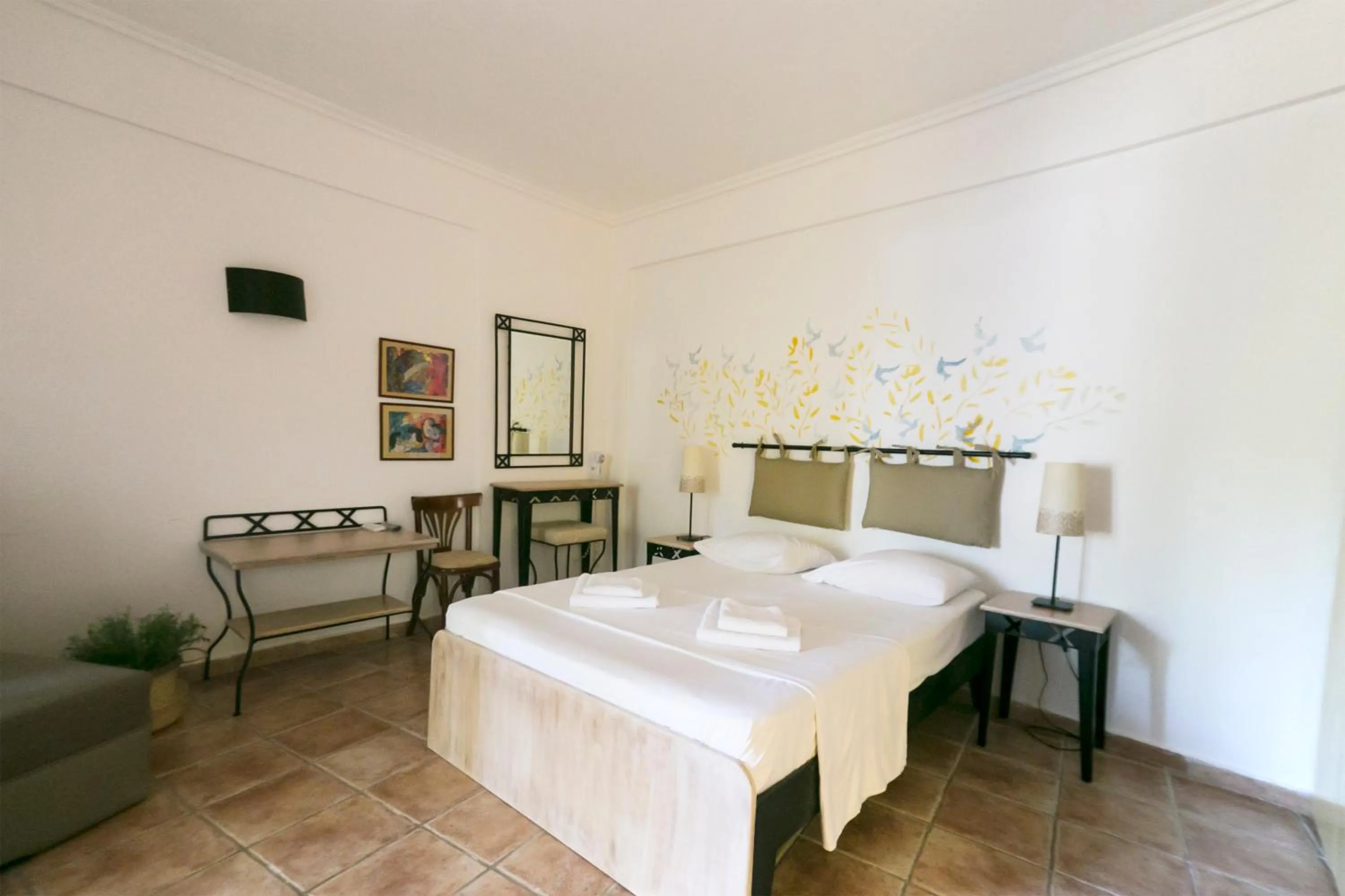 Bed in Ammon Garden Hotel