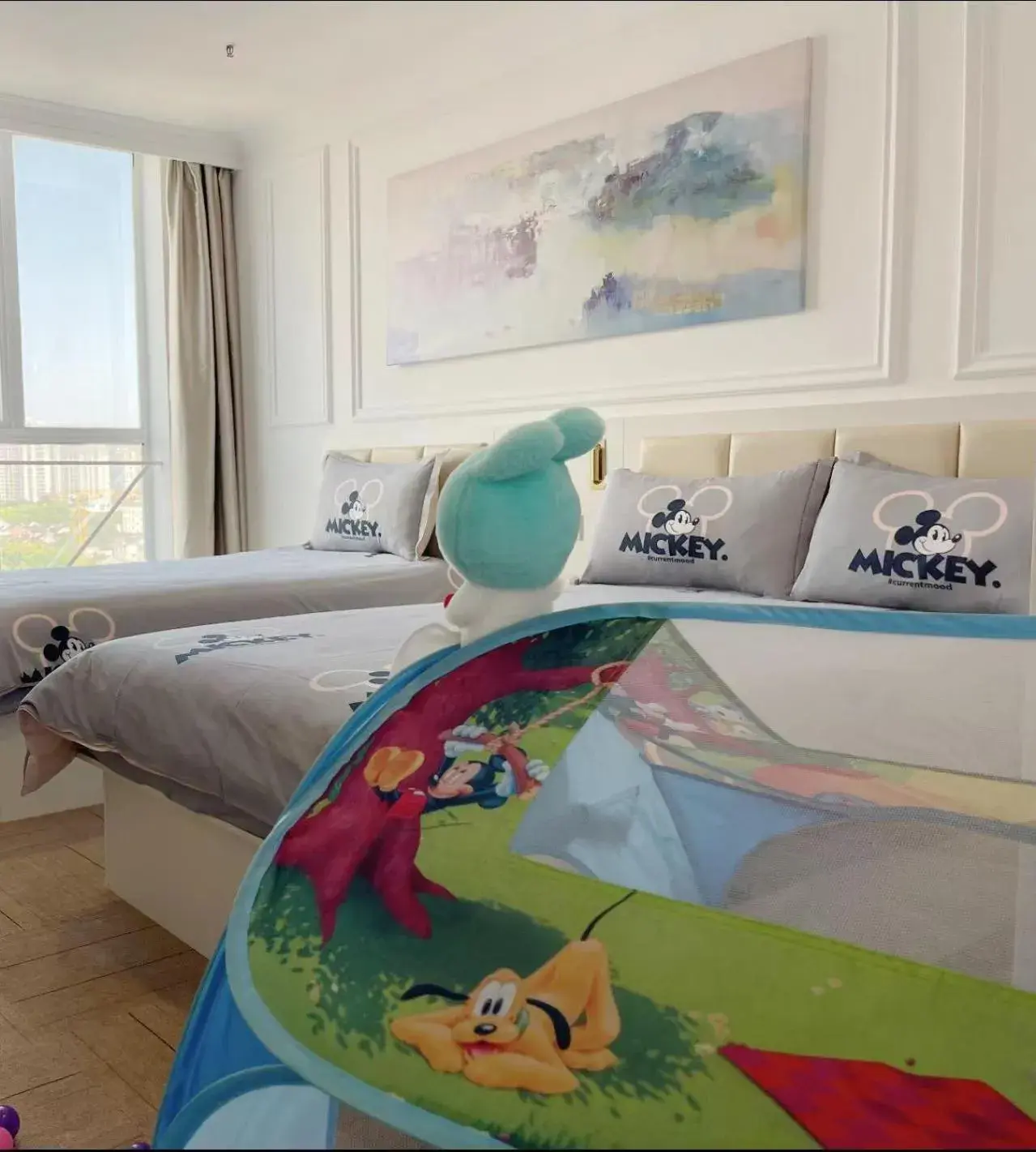 Bed in Magnificent International Hotel Bed in Magnificent International Hotel