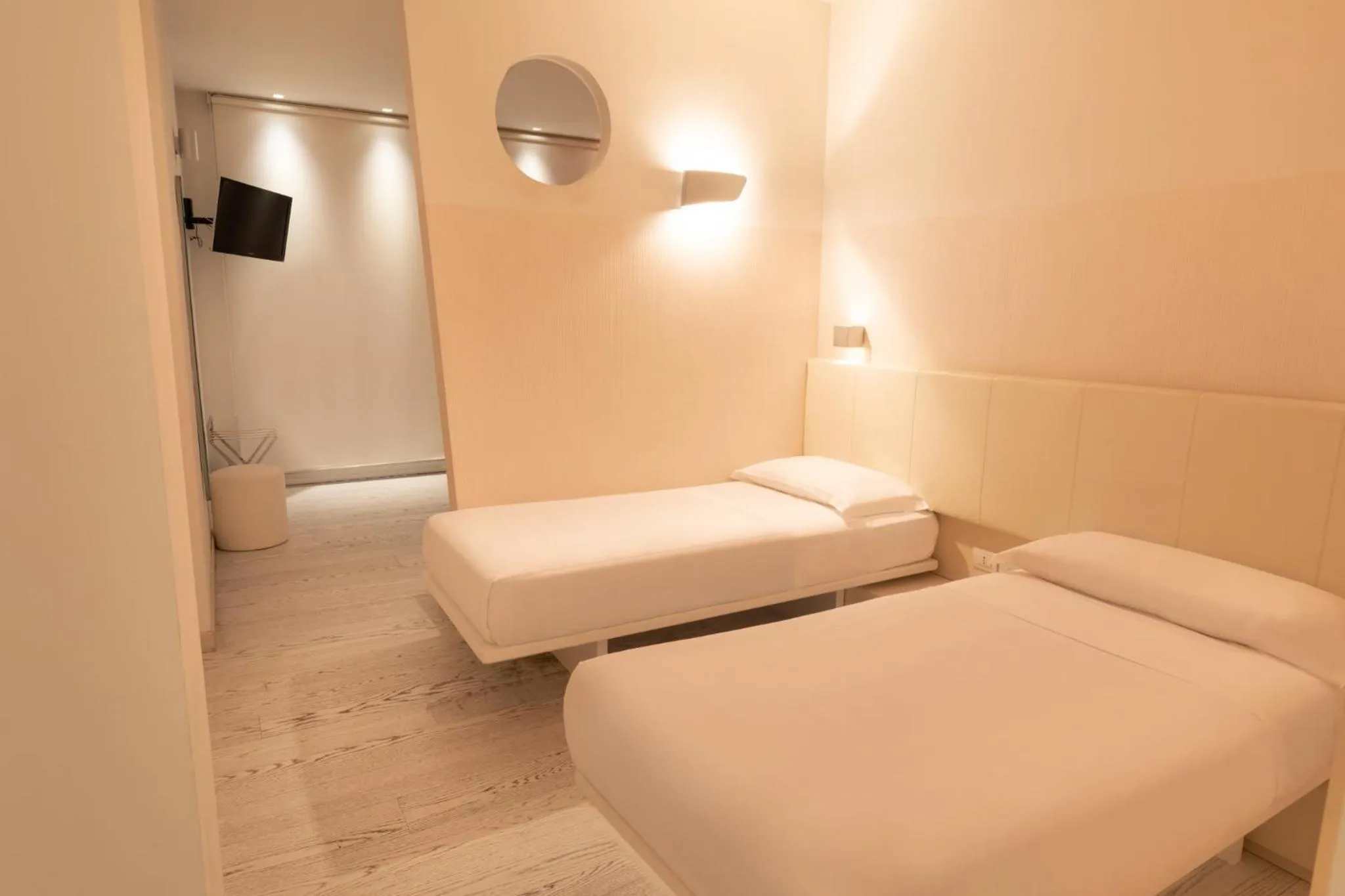 Photo of the whole room, Bed in Life Hotel Seaview & Spa