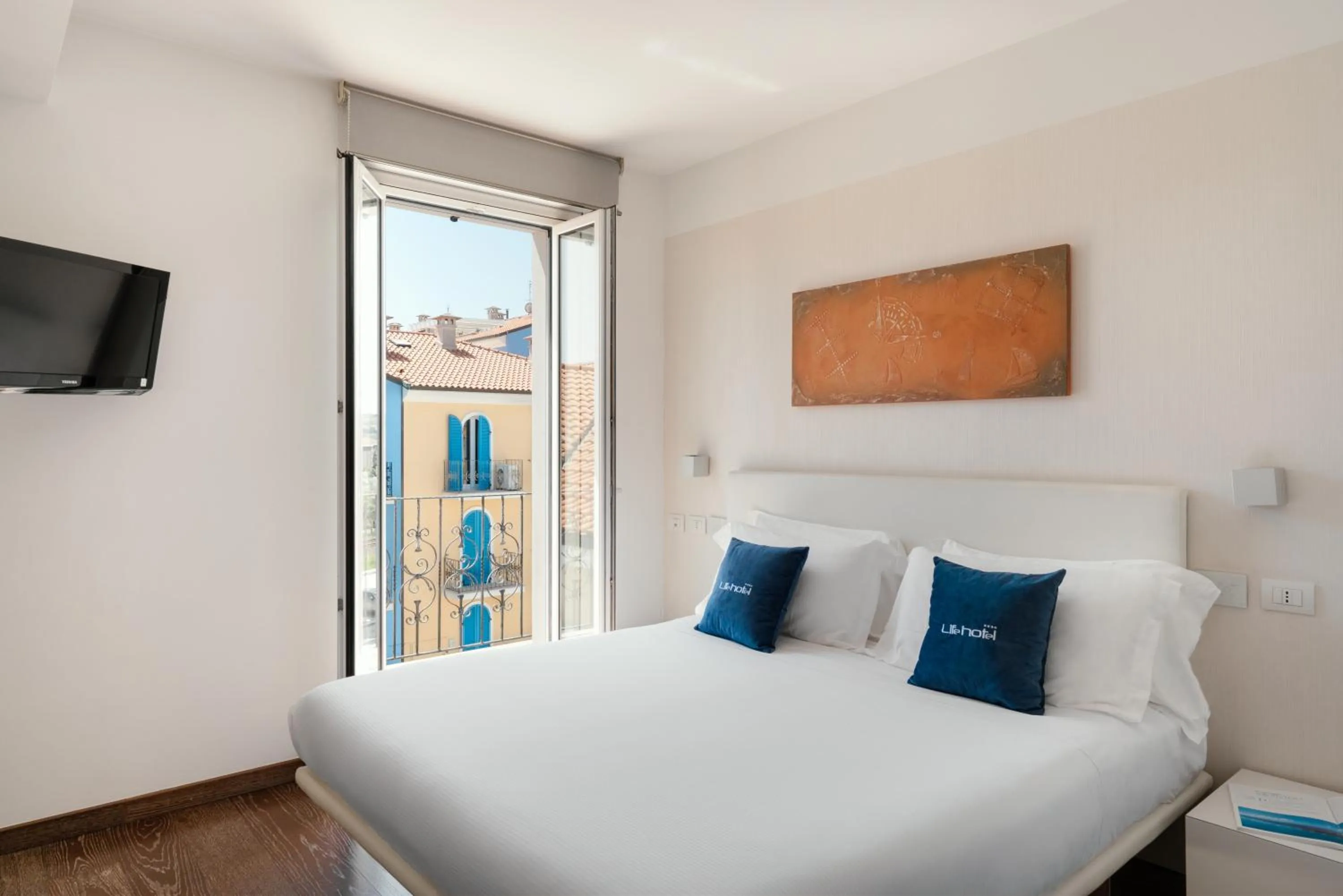 Bedroom, Bed in Life Hotel Seaview & Spa