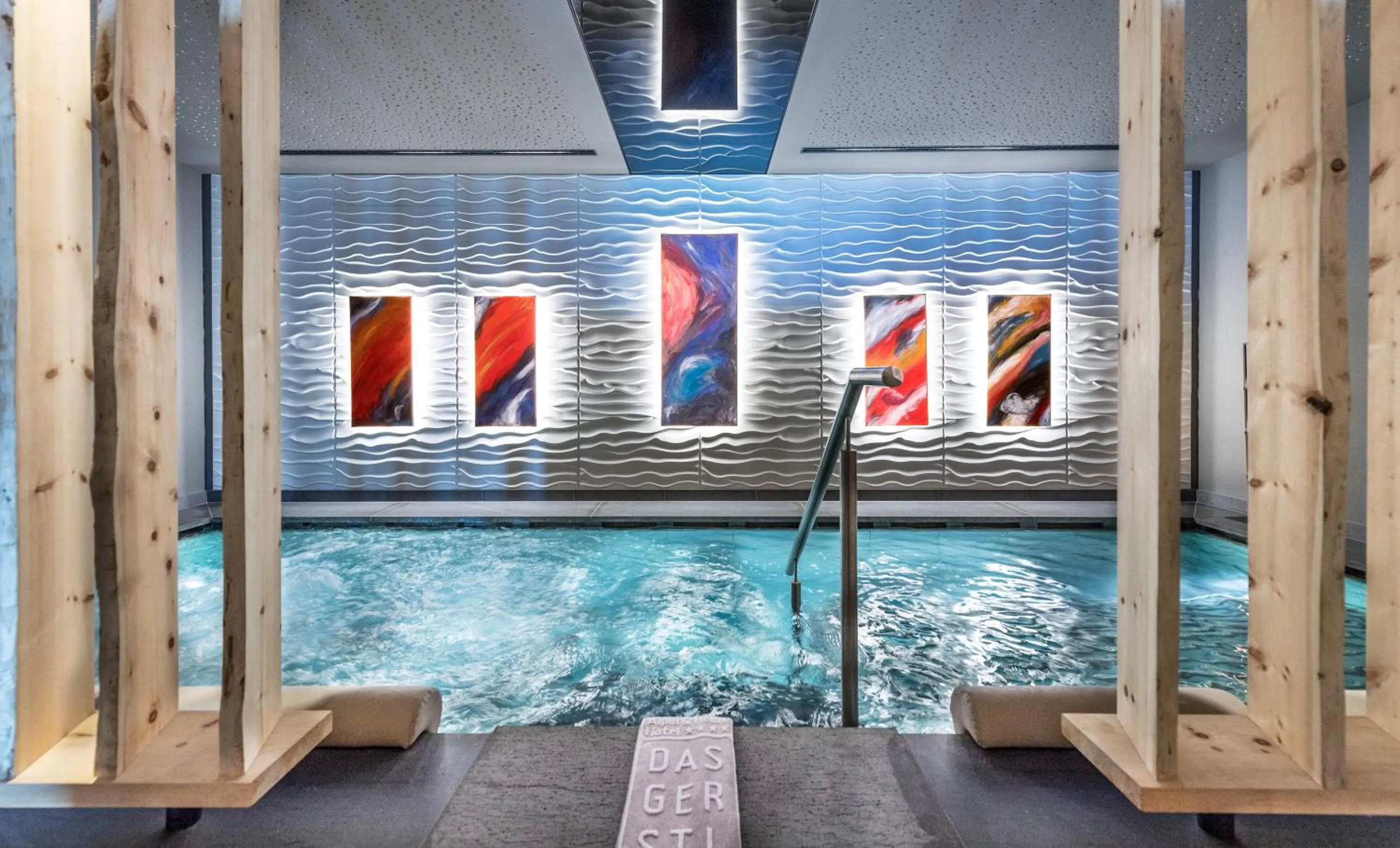 Hot Tub in DAS GERSTL Alpine Retreat