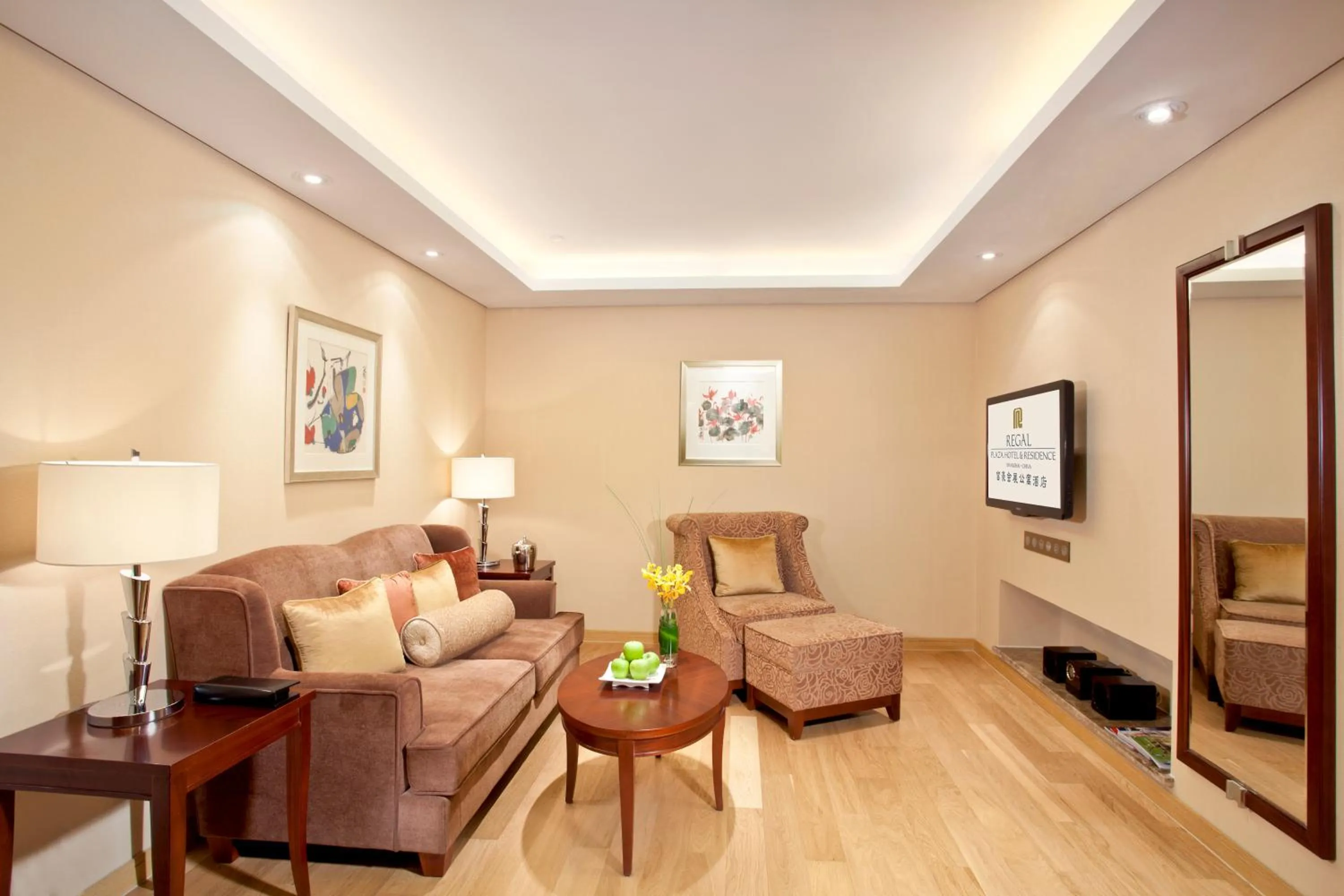 Area and facilities in Regal Plaza Hotel & Residence