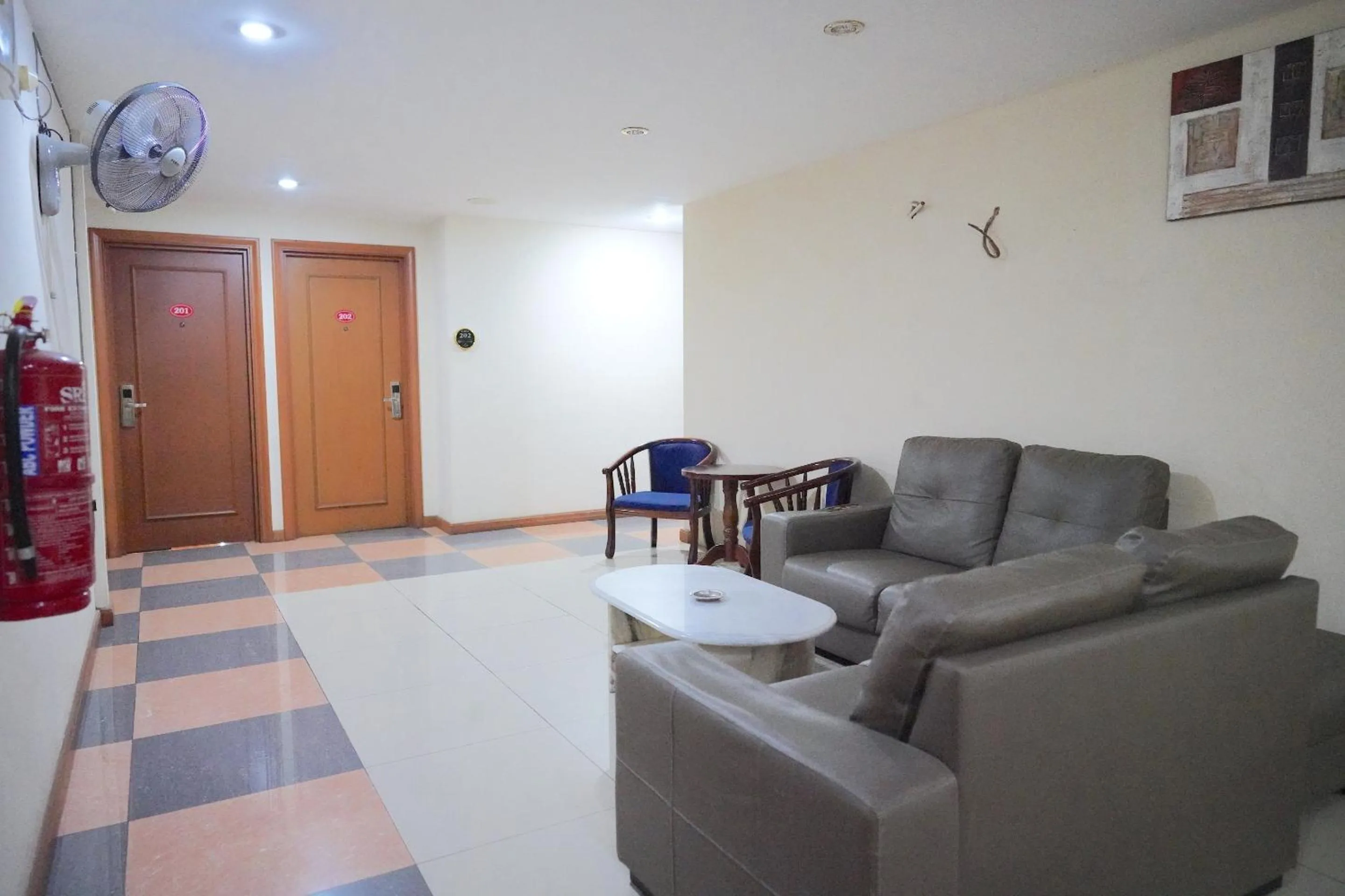 Seating area in Houz Inn