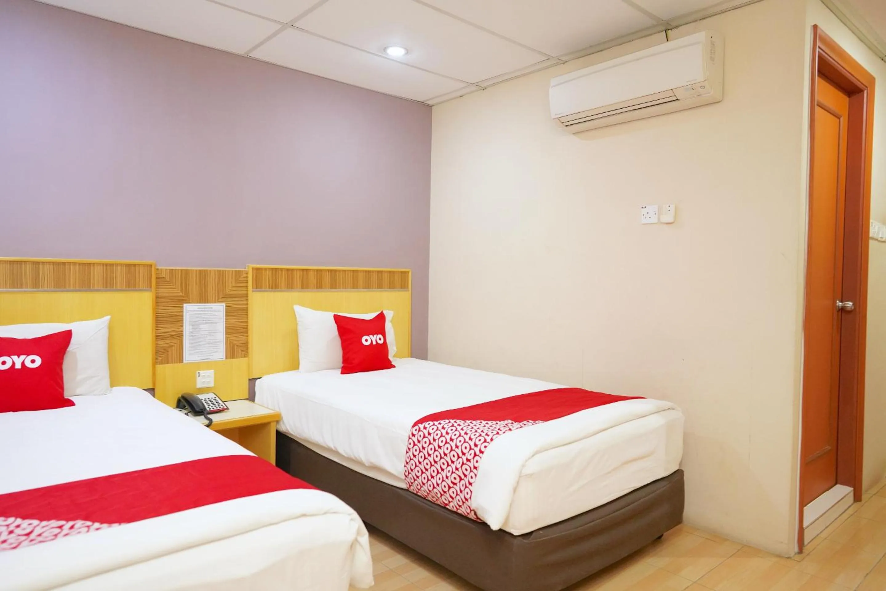 Bedroom, Bed in Houz Inn