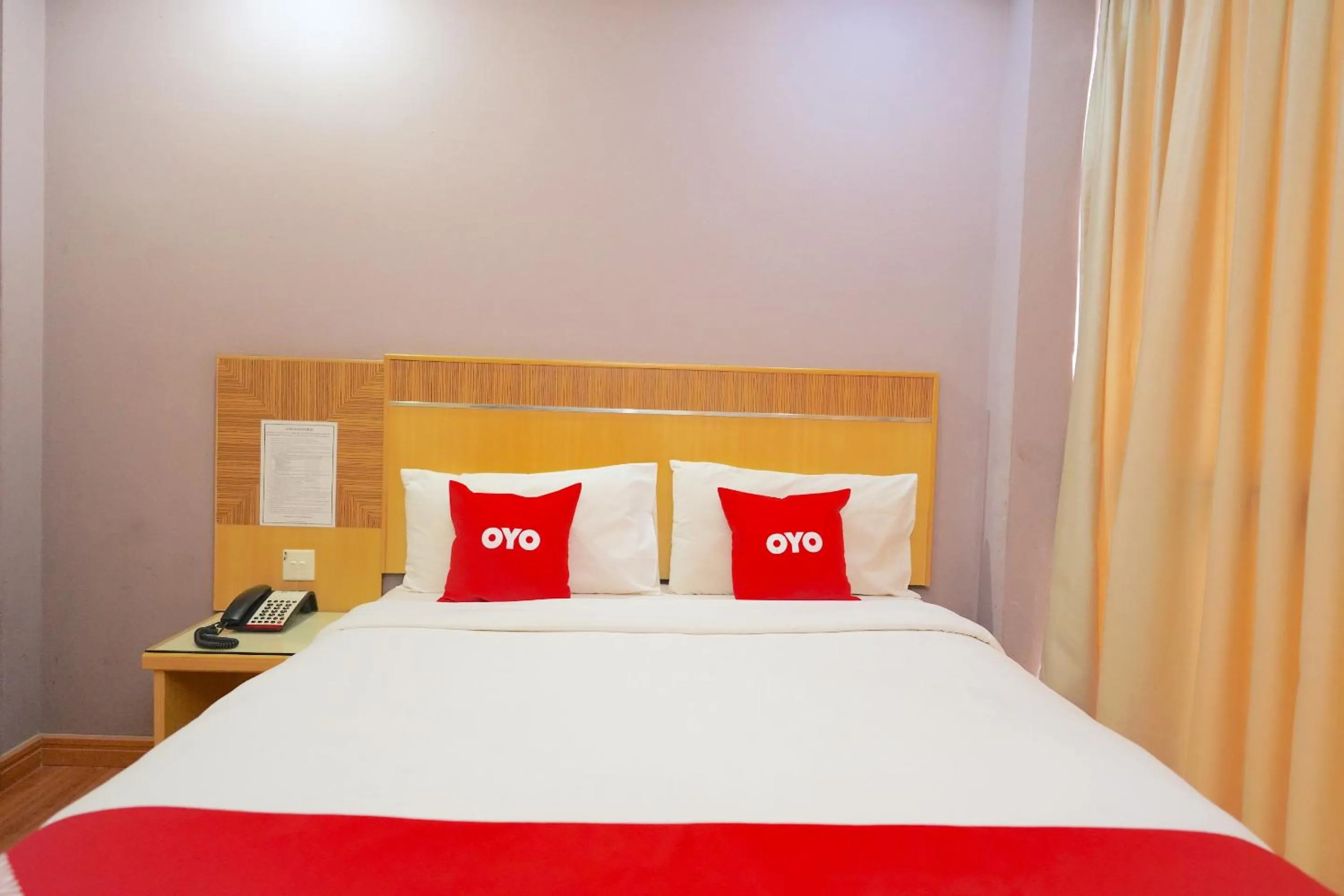 Bedroom, Bed in Houz Inn