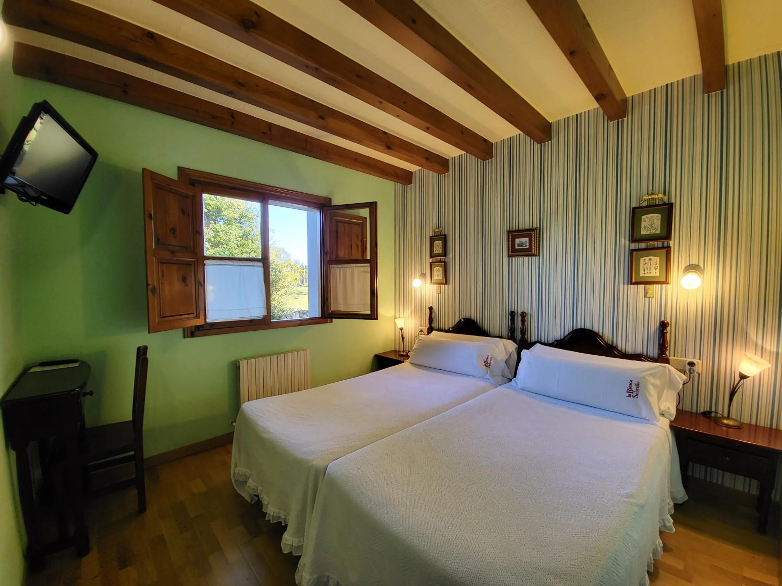 Bed in La Biesca Sebreñu