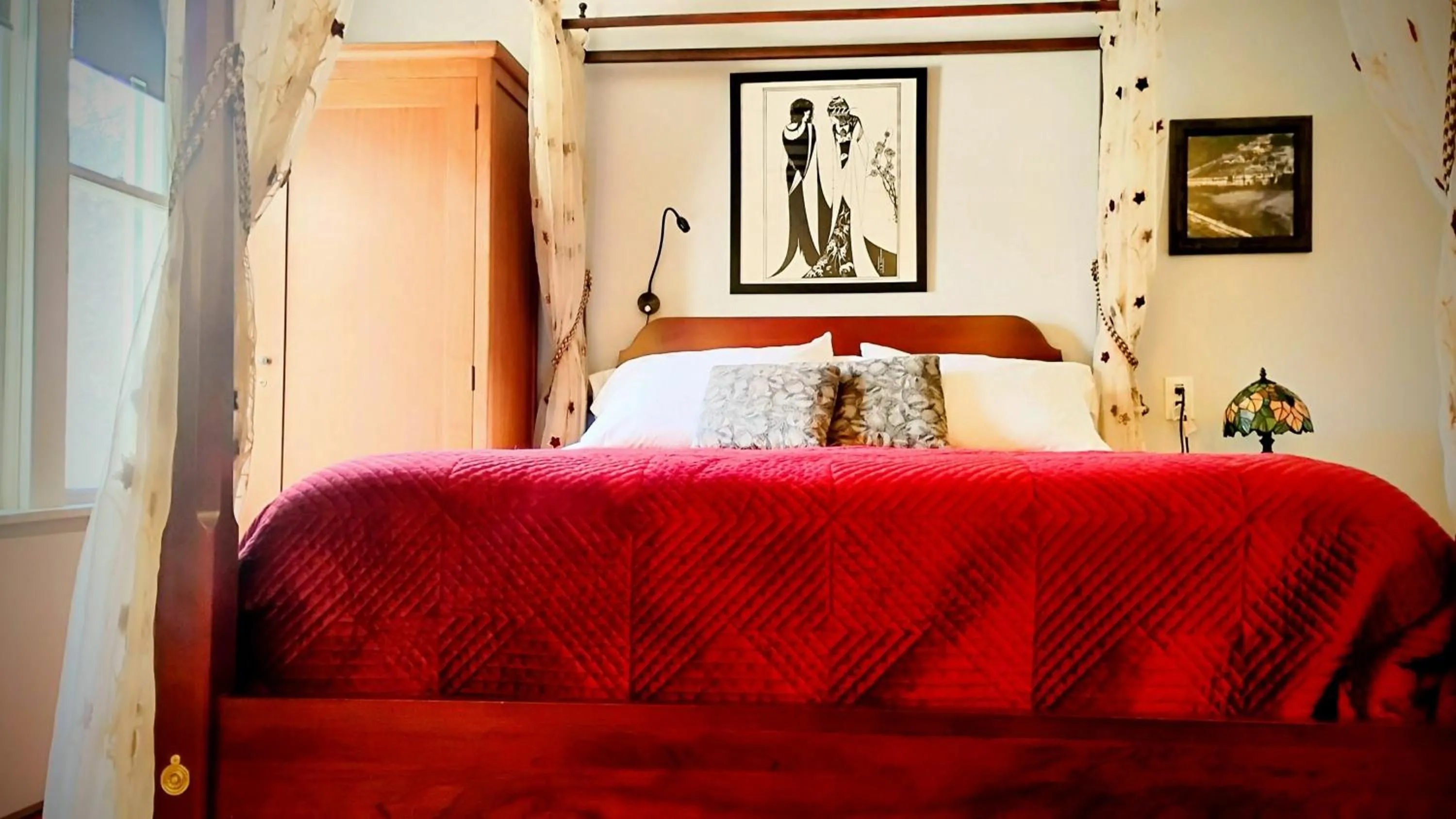 Bed in Cooperstown Bed and Breakfast