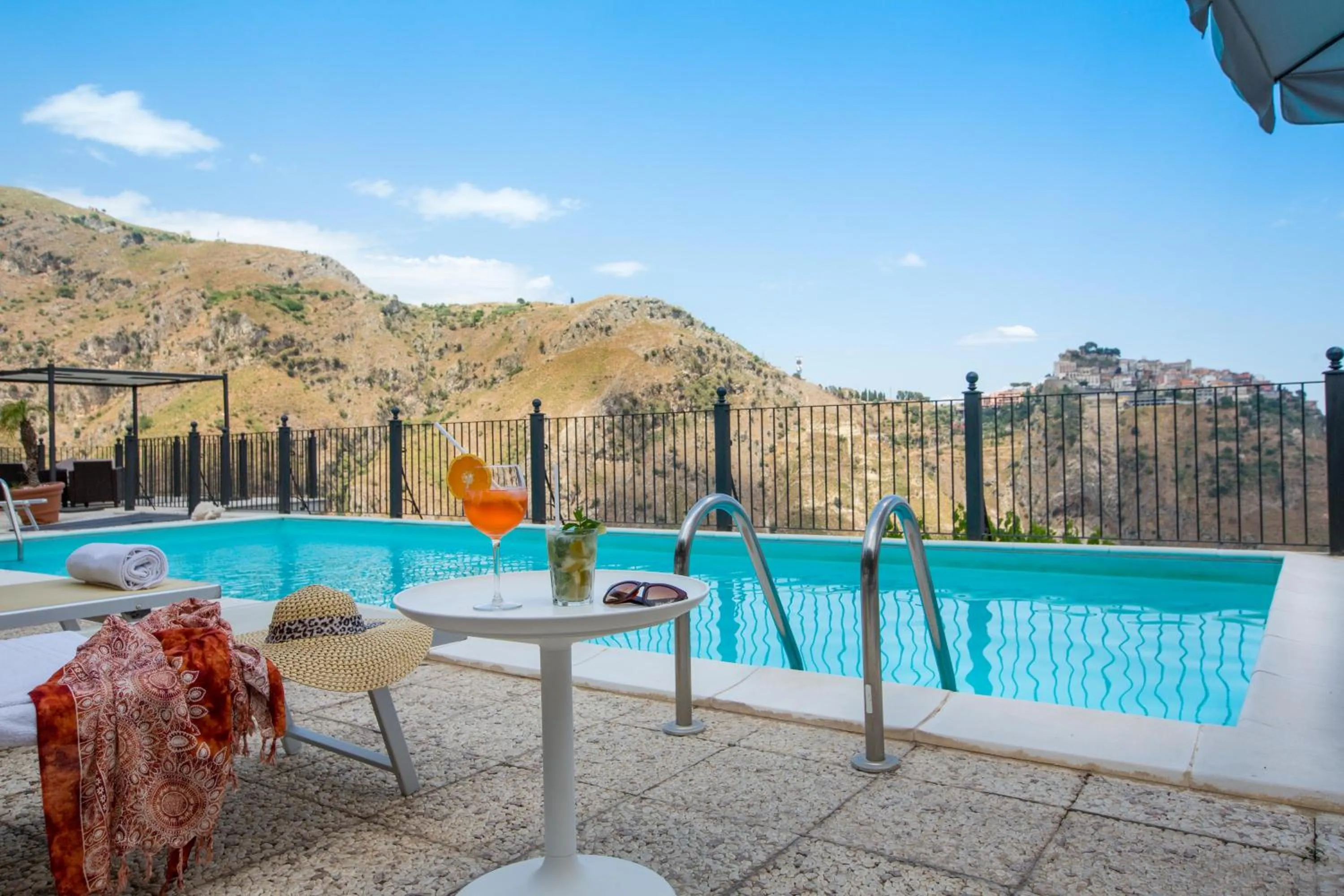 Pool view in Casale Di Caterina