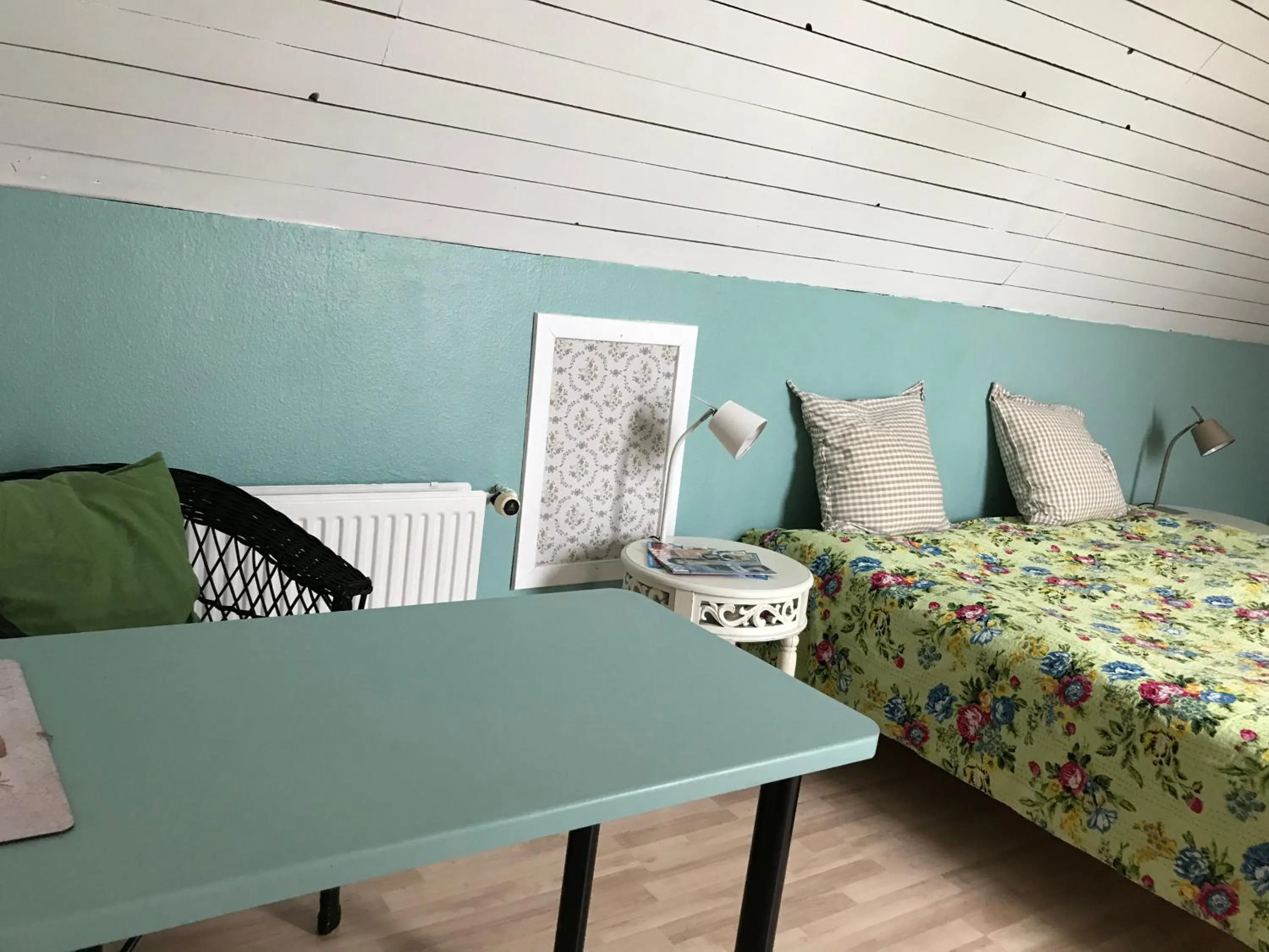 Photo of the whole room, Bed in Præstøgaard
