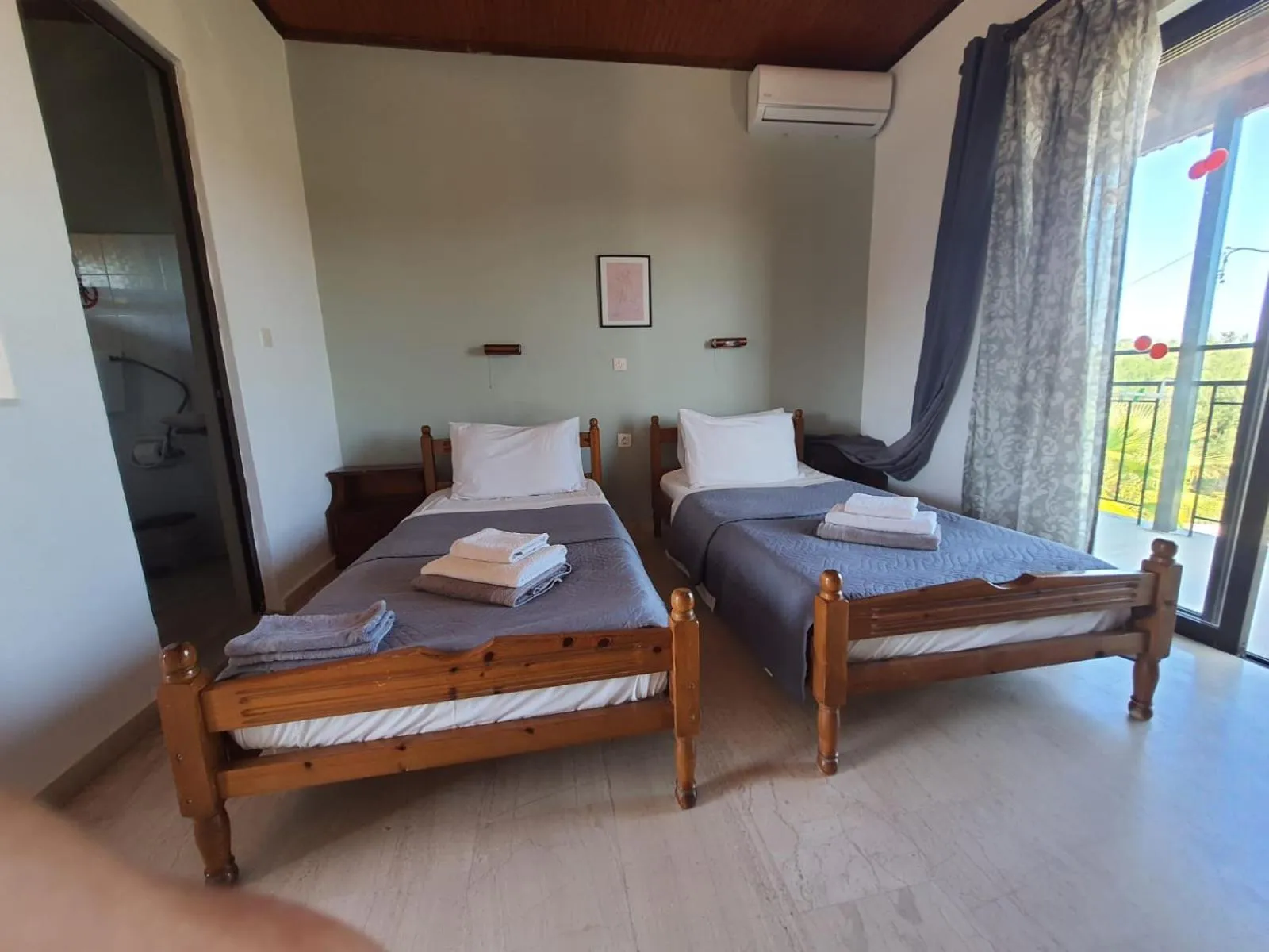 Bed in Palmyra Studios