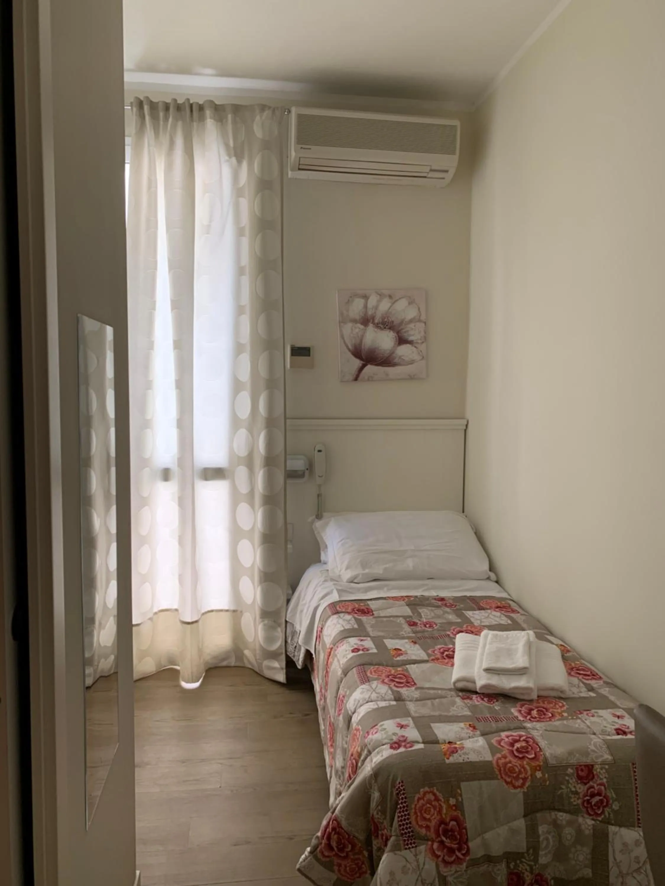 Bed in Hotel Villa Edda