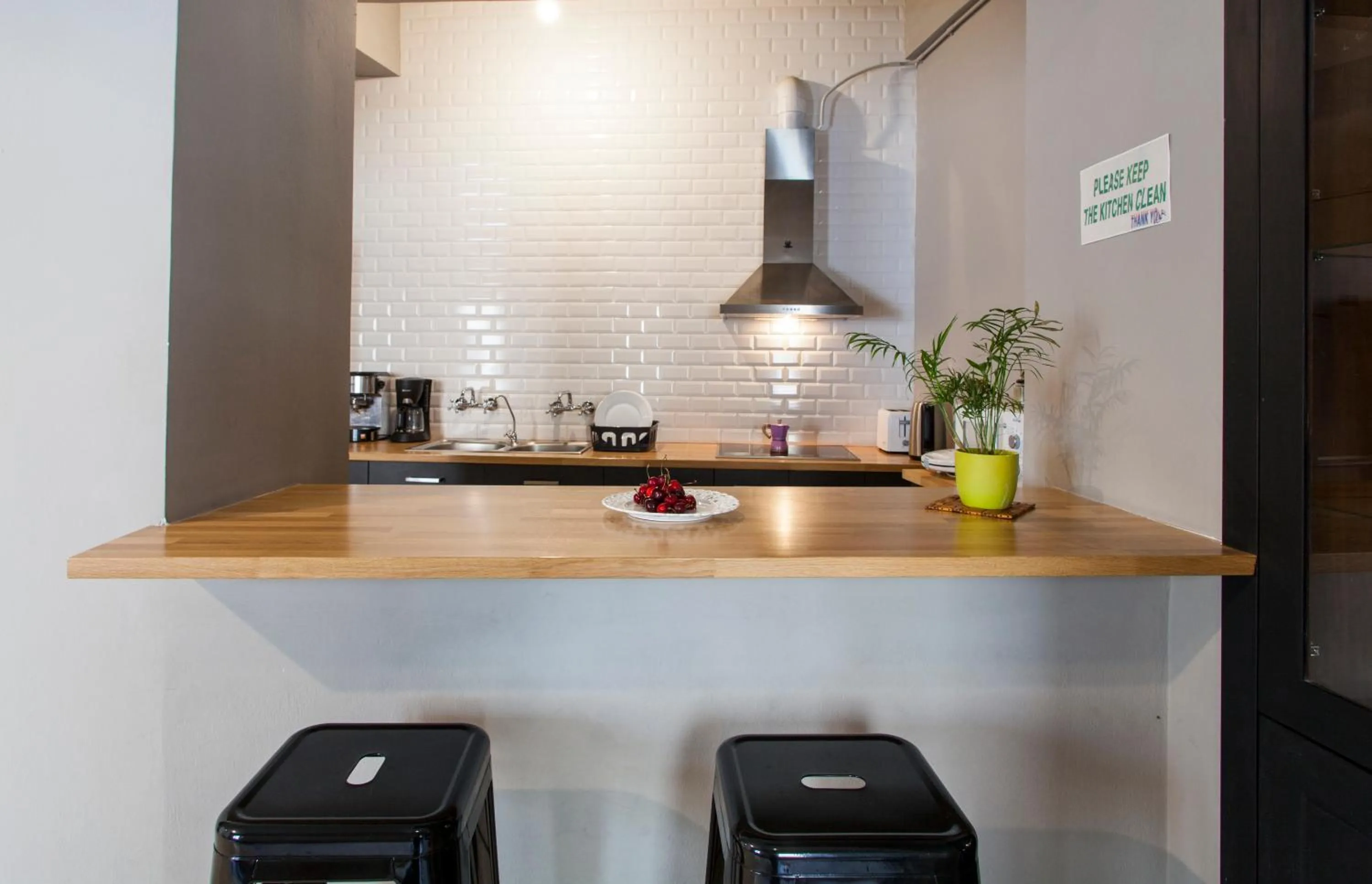 Kitchen or kitchenette in So Young Hostel
