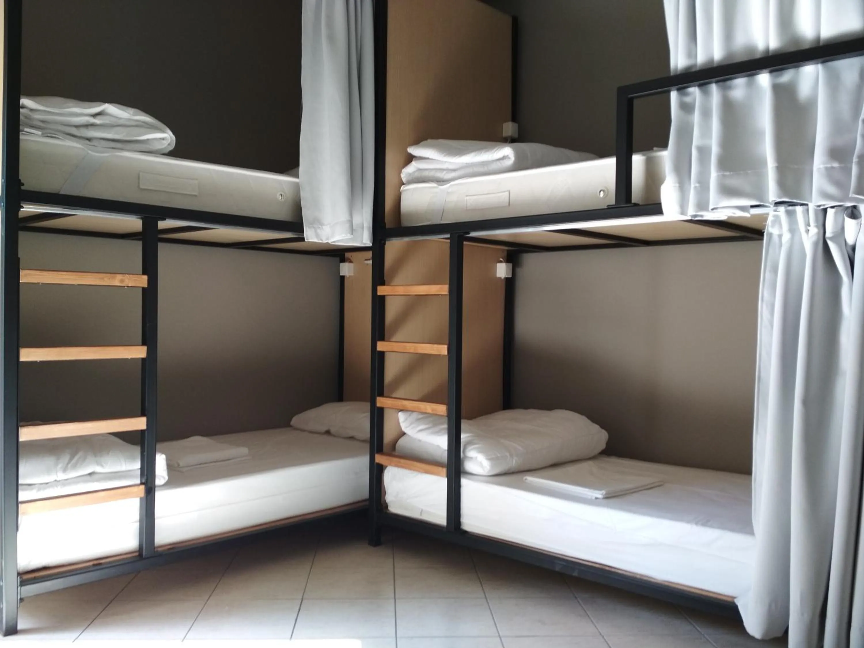 bunk bed, Bed in So Young Hostel