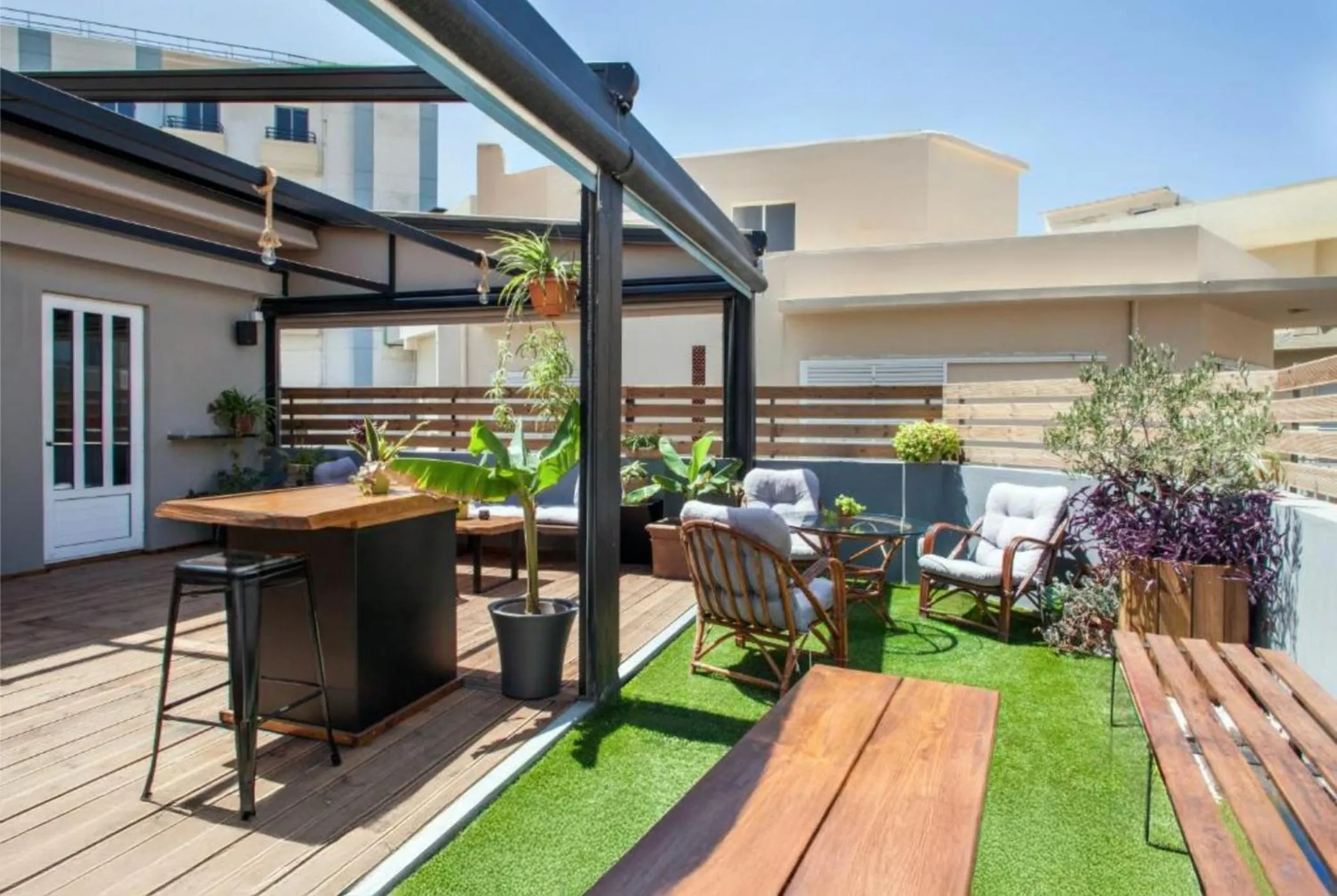 Property building in So Young Hostel