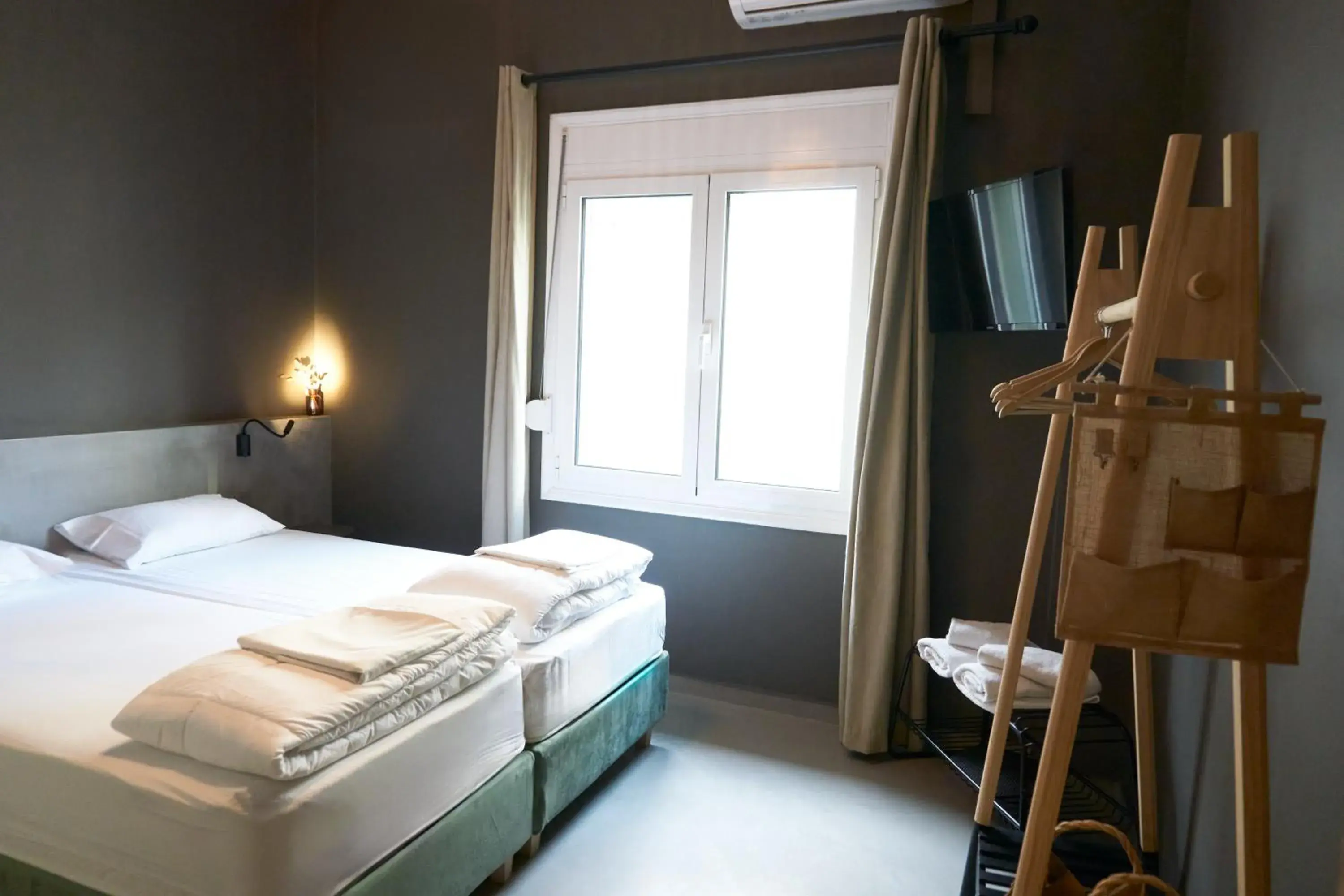 Double or Twin Room with Private Bathroom in So Young Hostel Double or Twin Room with Private Bathroom in So Young Hostel