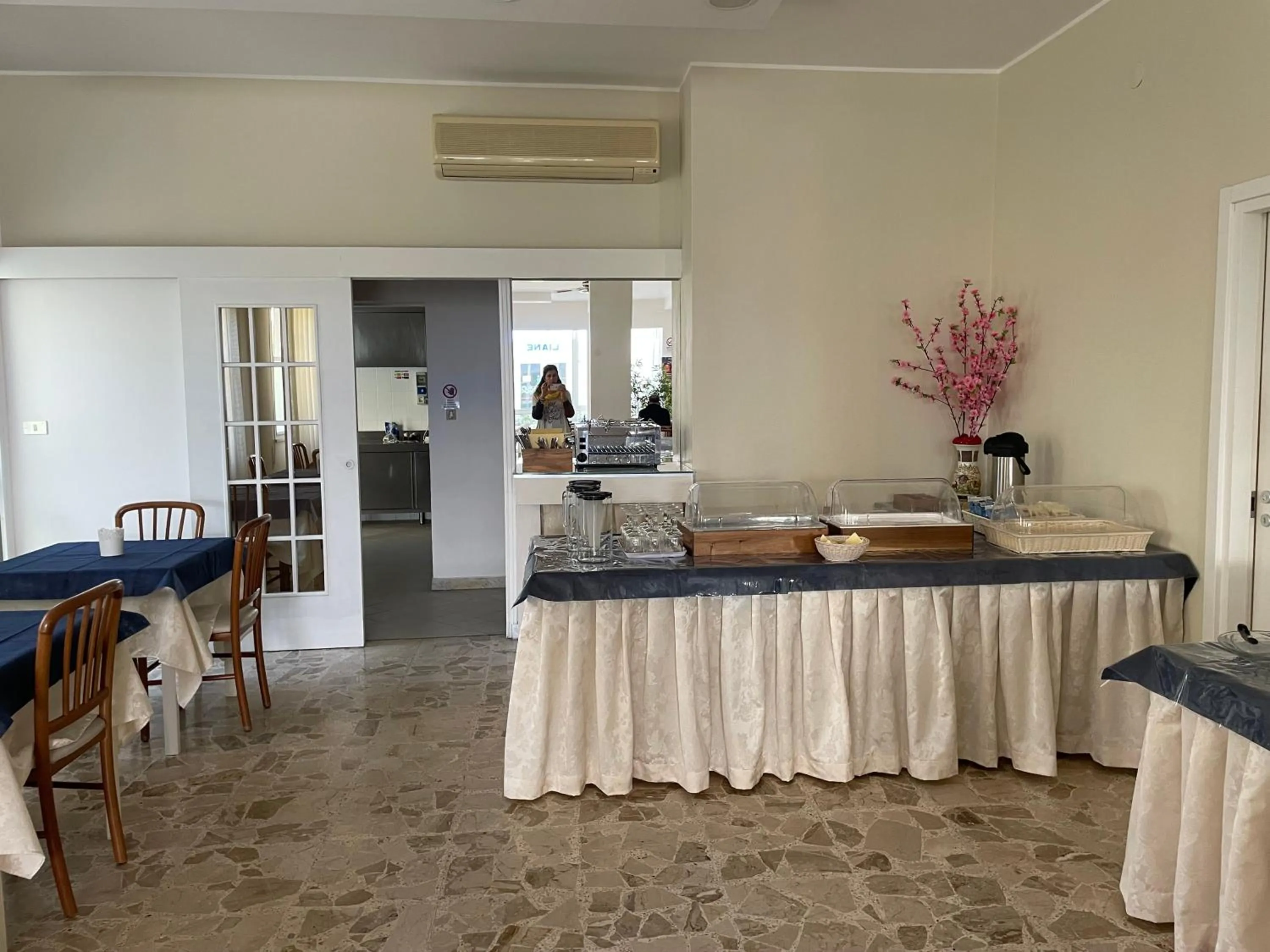 Food and drinks in Hotel Barbiani