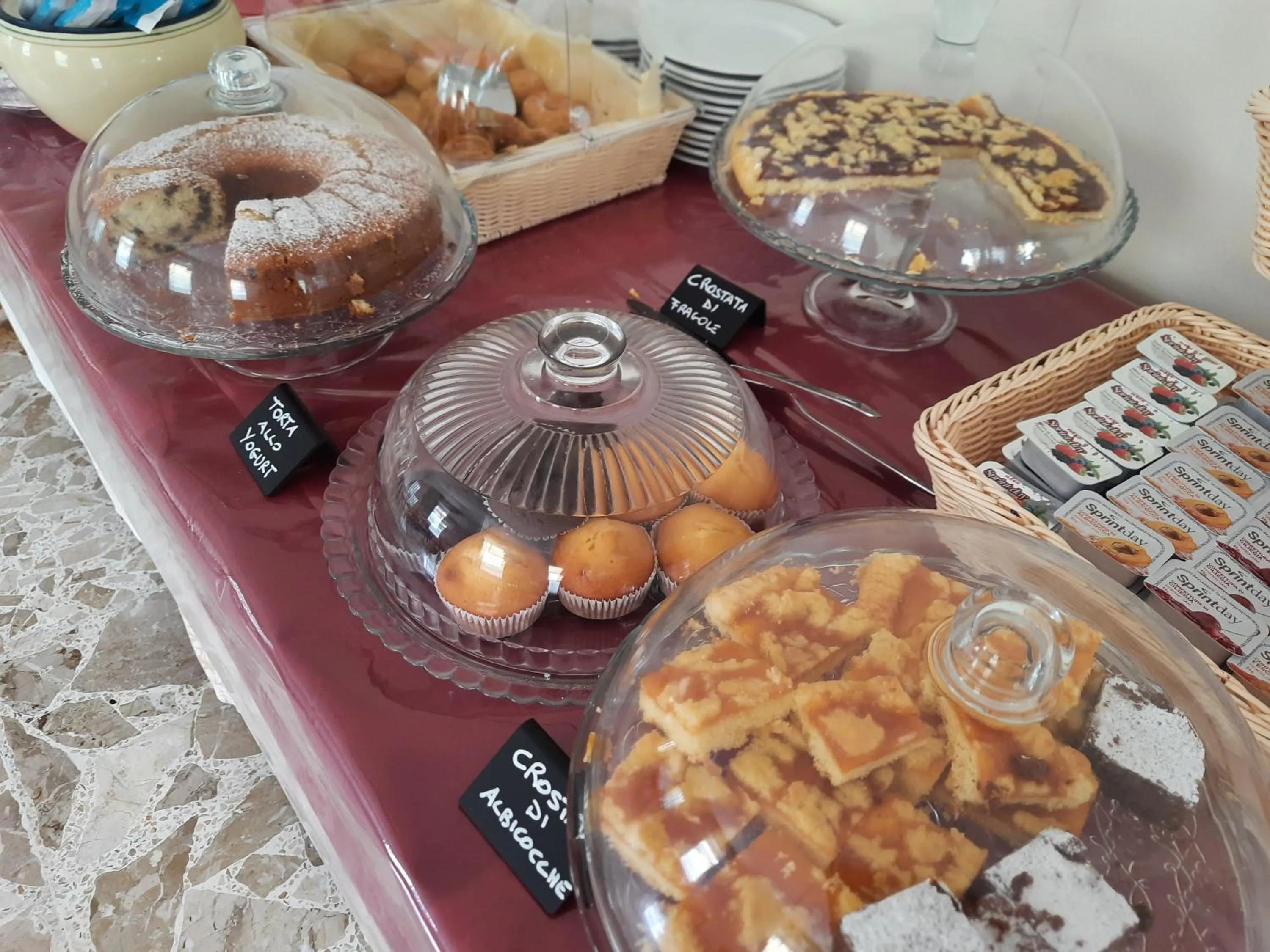 Breakfast in Hotel Barbiani