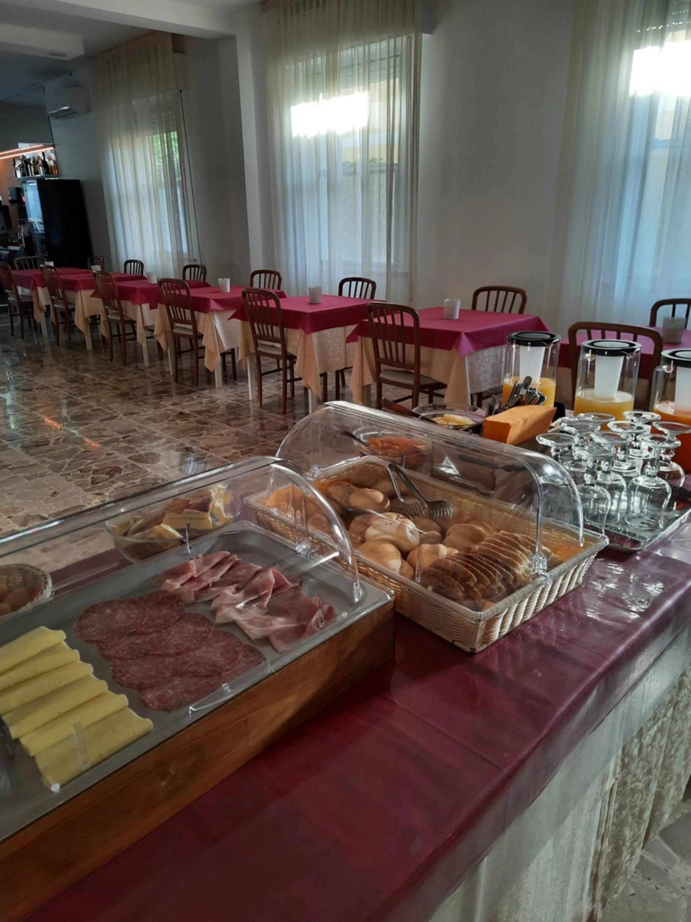 Buffet breakfast in Hotel Barbiani