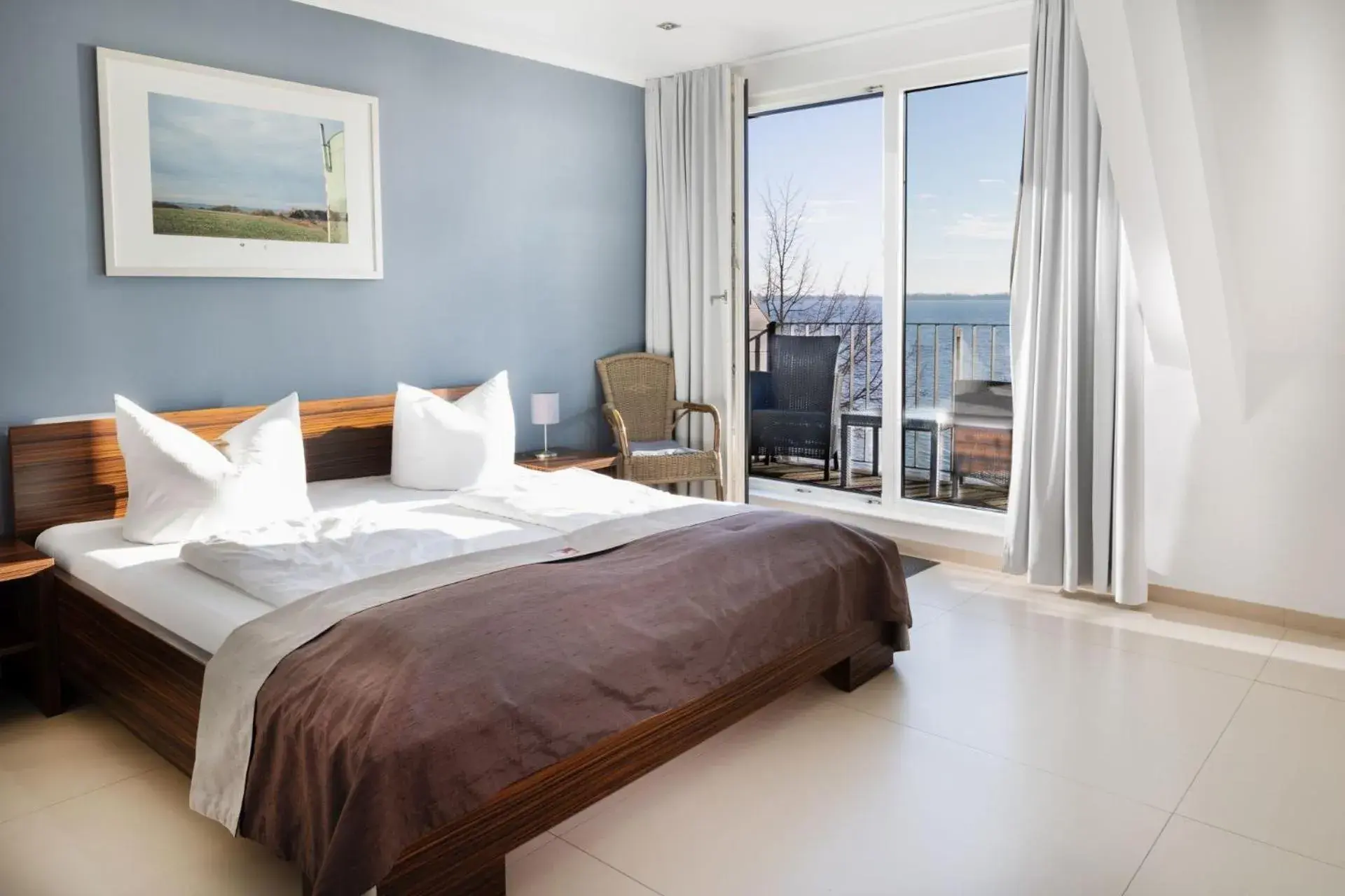 Double Room with Sea View in Strandhotel Dranske Double Room with Sea View in Strandhotel Dranske