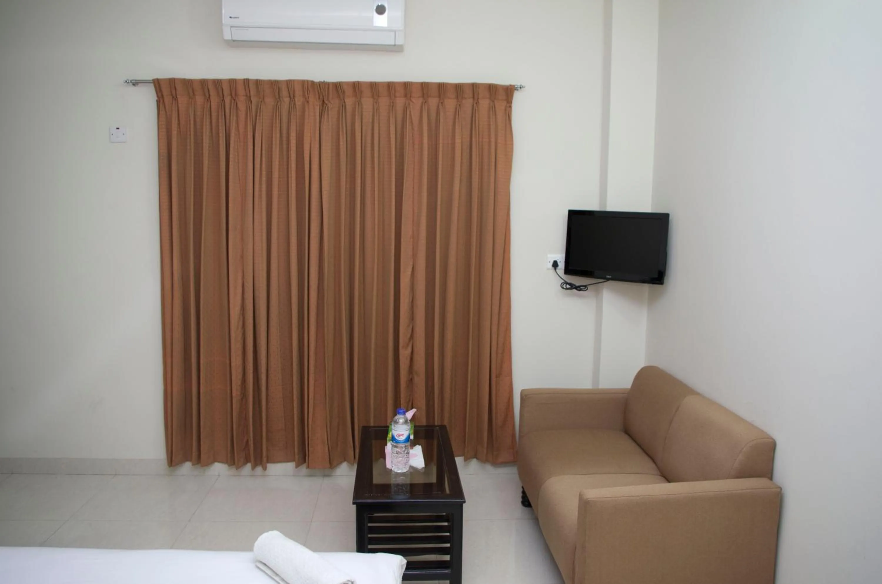 TV and multimedia, Bed in Restinn Hotel