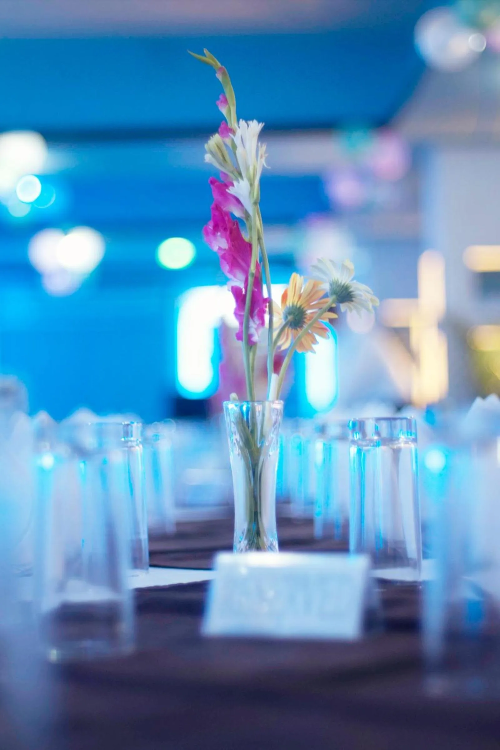 Restaurant/places to eat in Restinn Hotel