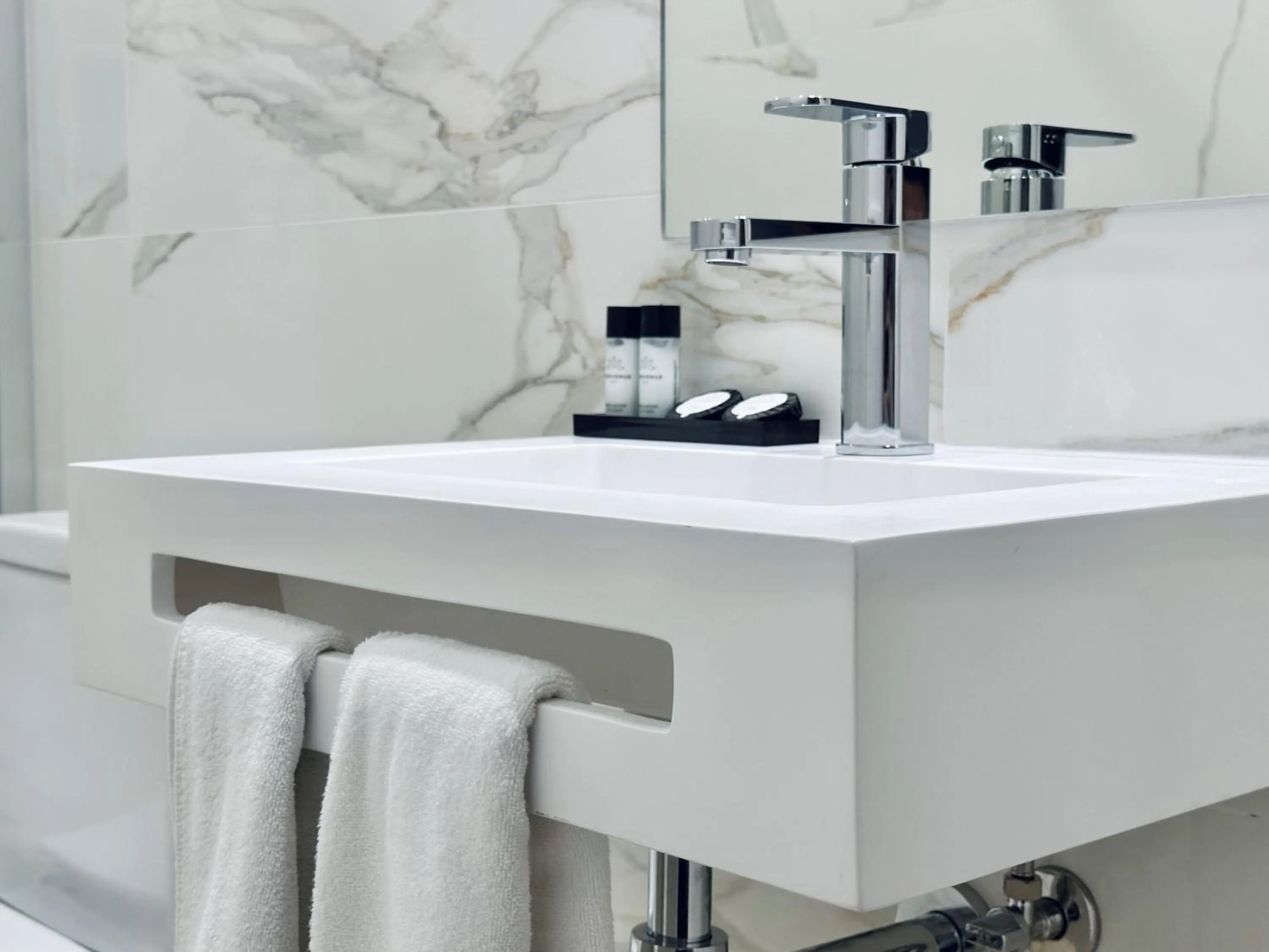 towels in Hotel Apartamentos Marina Luz