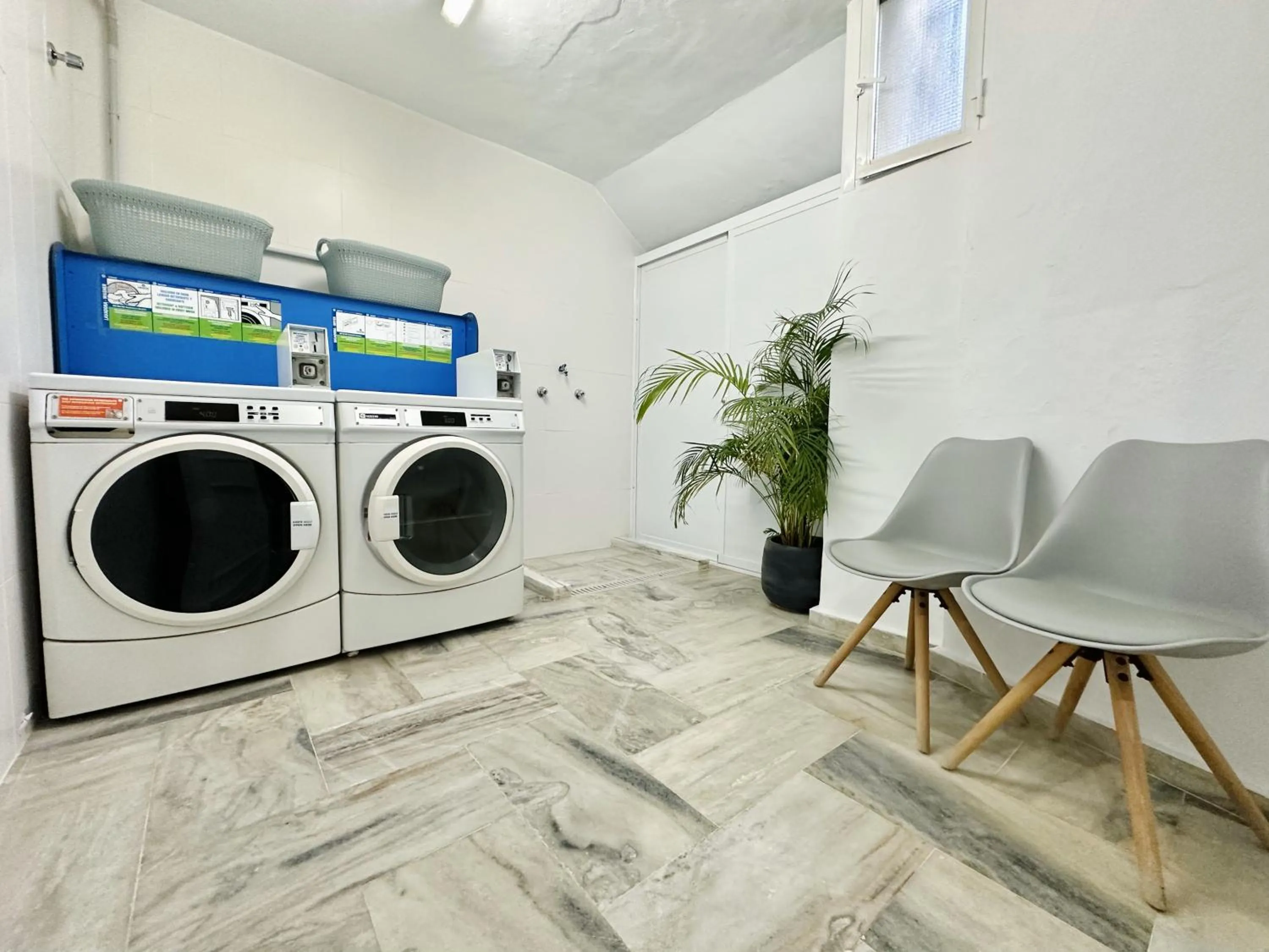 washing machine in Hotel Apartamentos Marina Luz