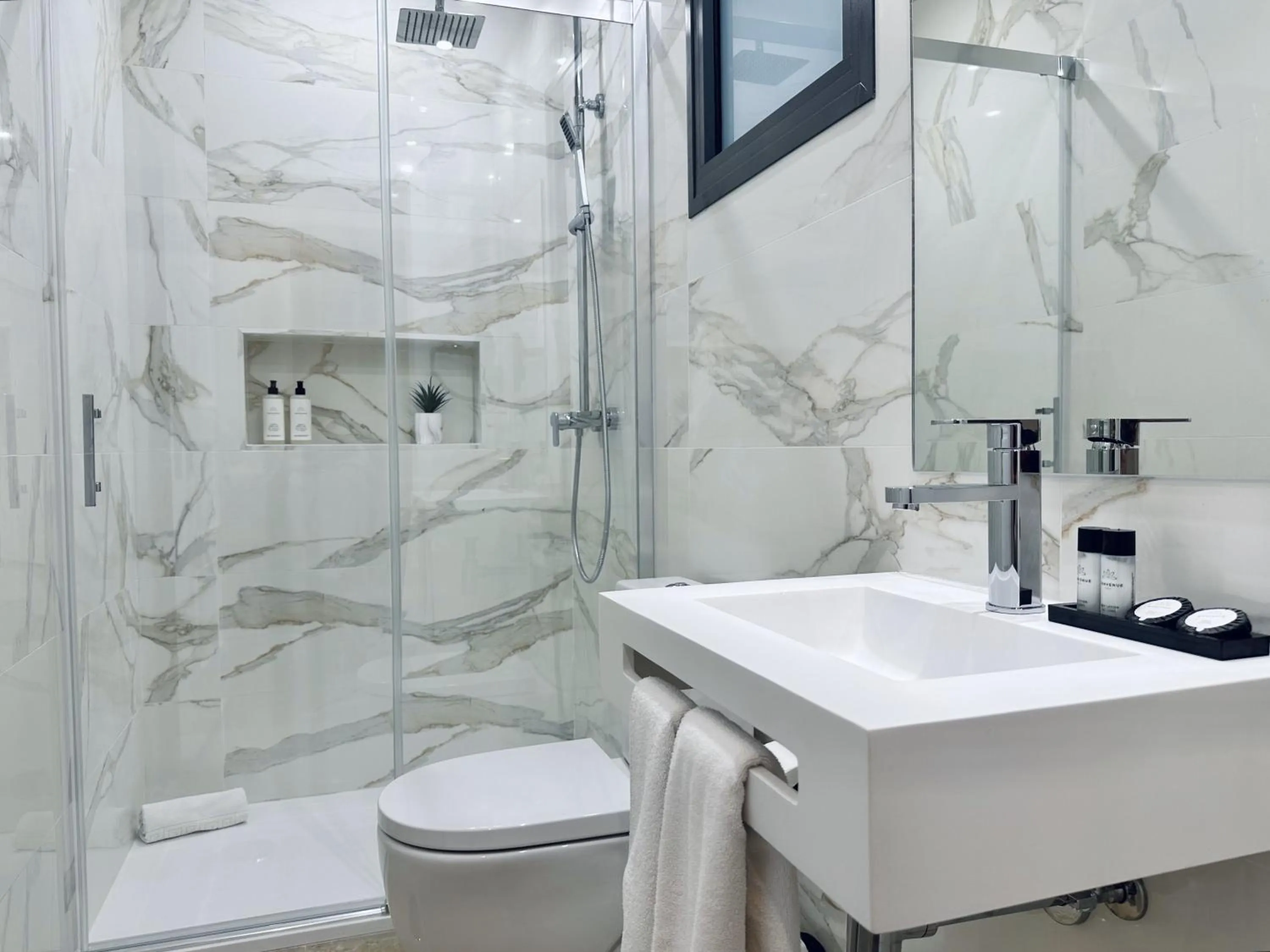 Shower in Hotel Apartamentos Marina Luz