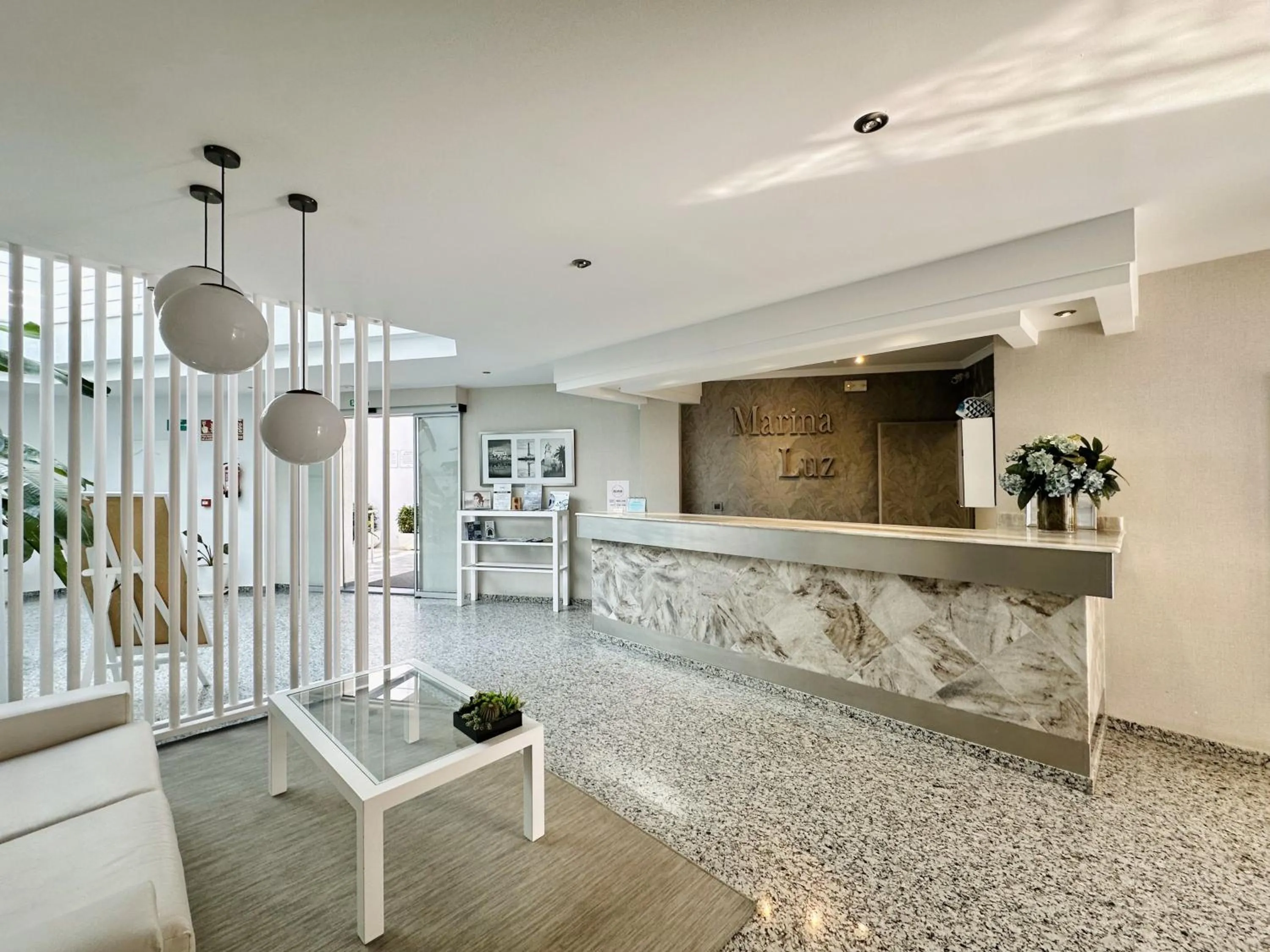 Lobby or reception in Hotel Apartamentos Marina Luz