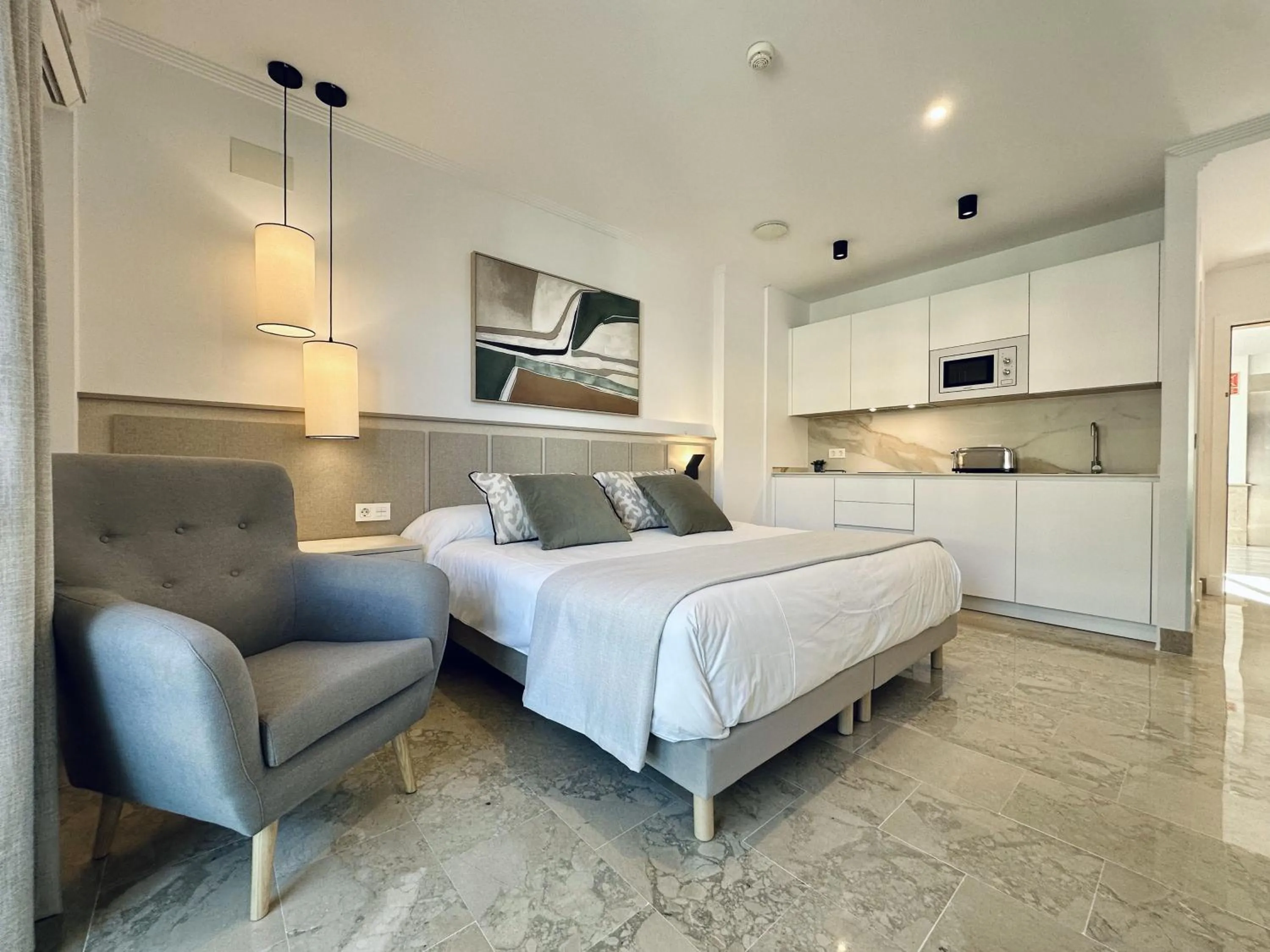 Photo of the whole room, Bed in Hotel Apartamentos Marina Luz