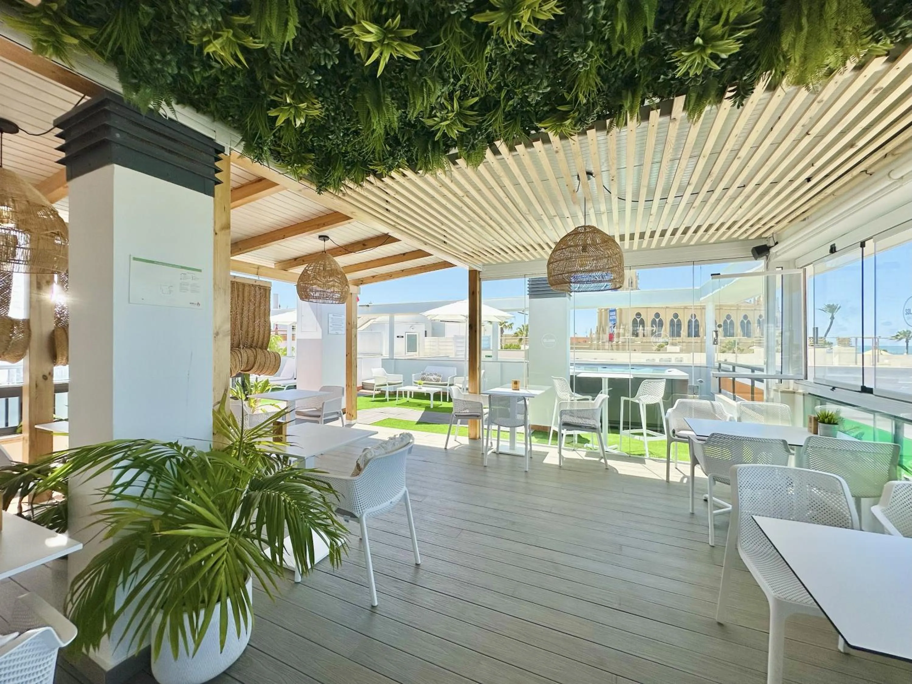 Restaurant/places to eat in Hotel Apartamentos Marina Luz