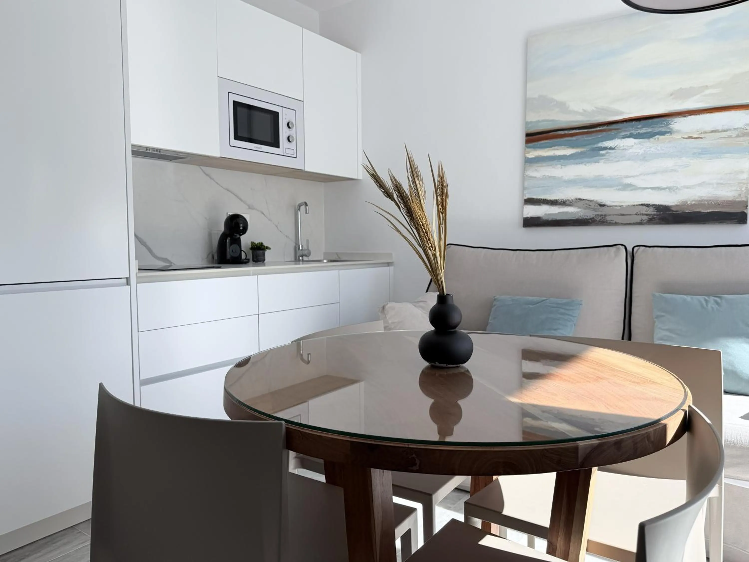 Kitchen or kitchenette in Hotel Apartamentos Marina Luz