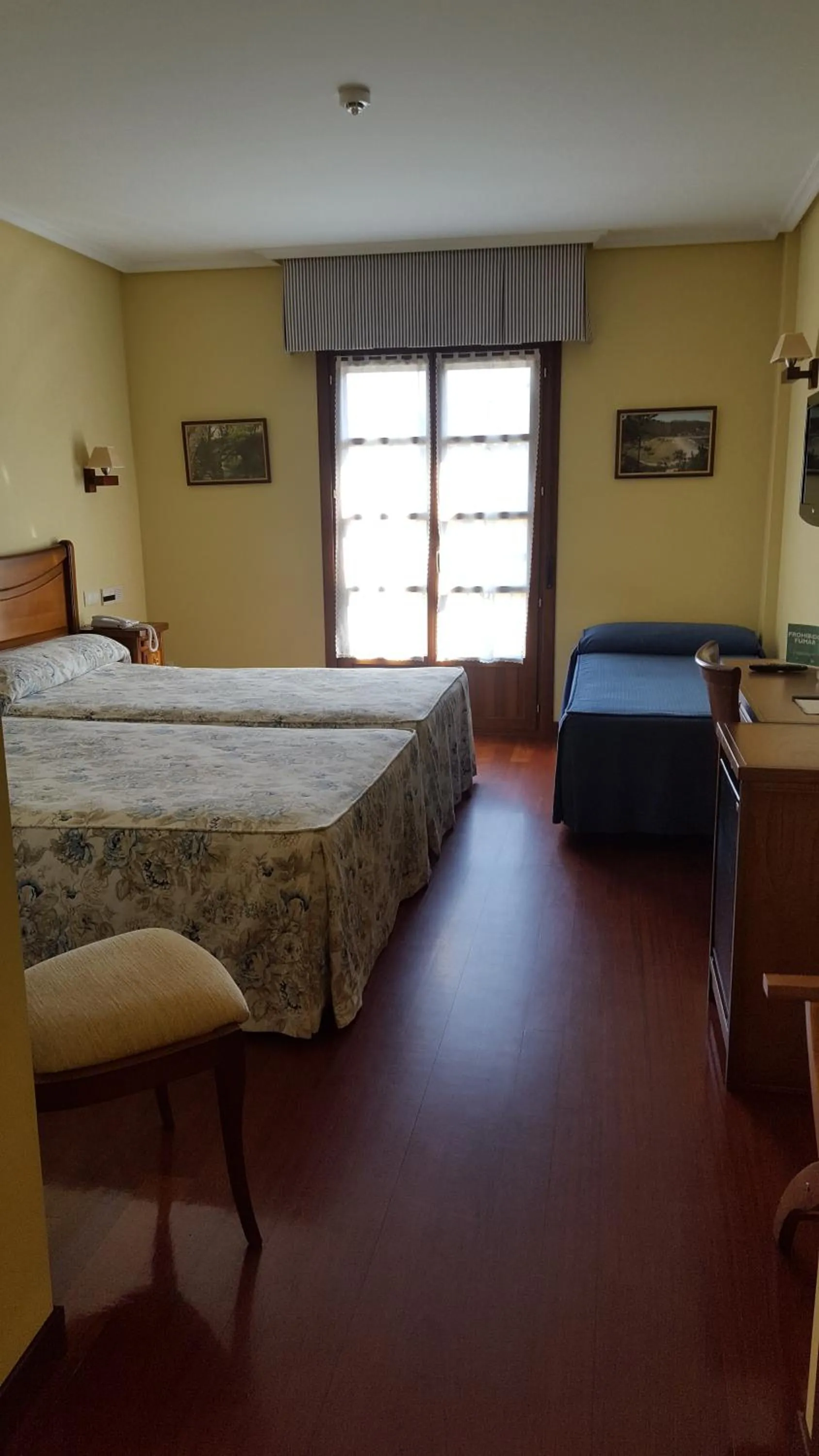 Triple Room in Hotel Valle Las Luiñas