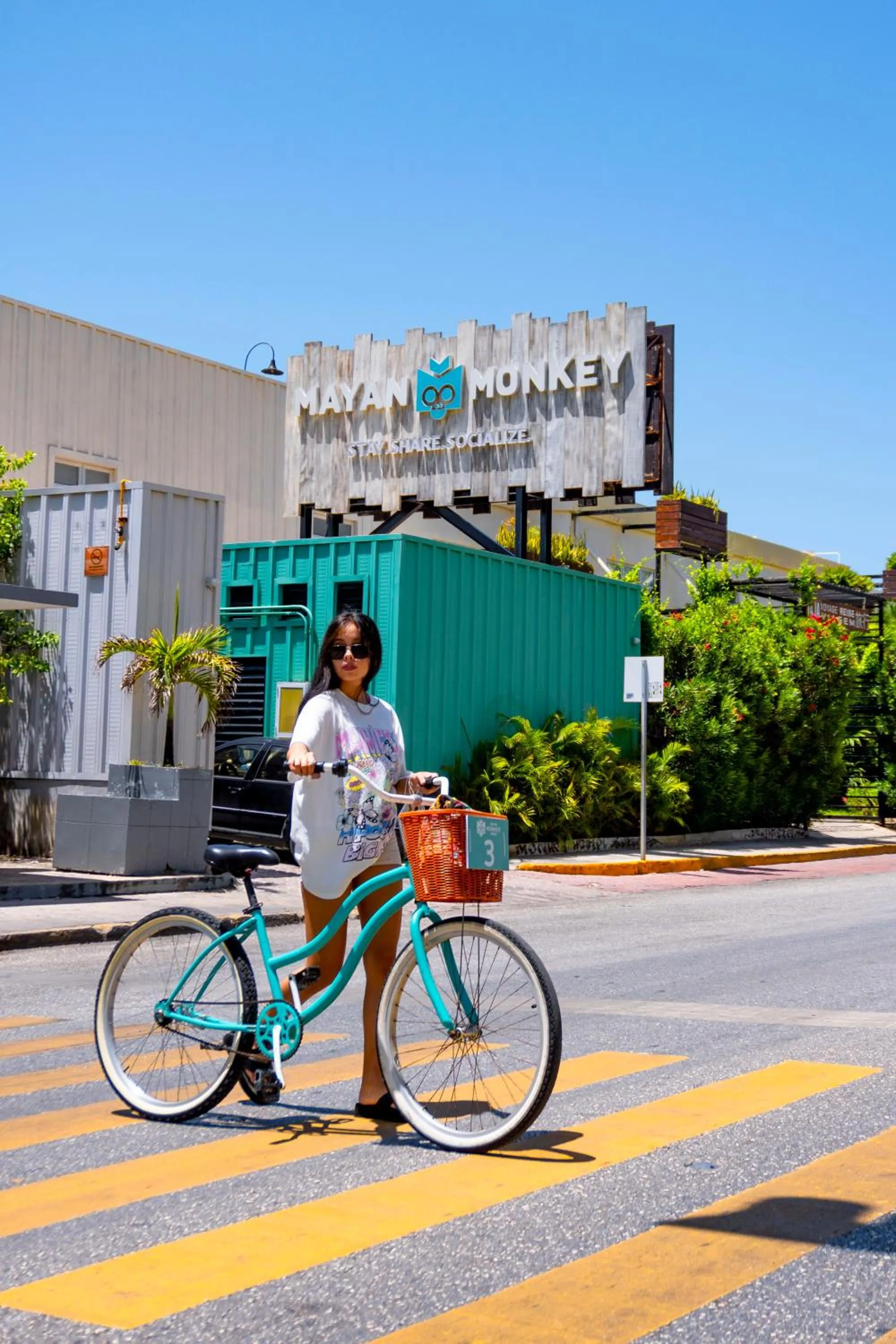 Day in Mayan Monkey Cancun - Social Hotel