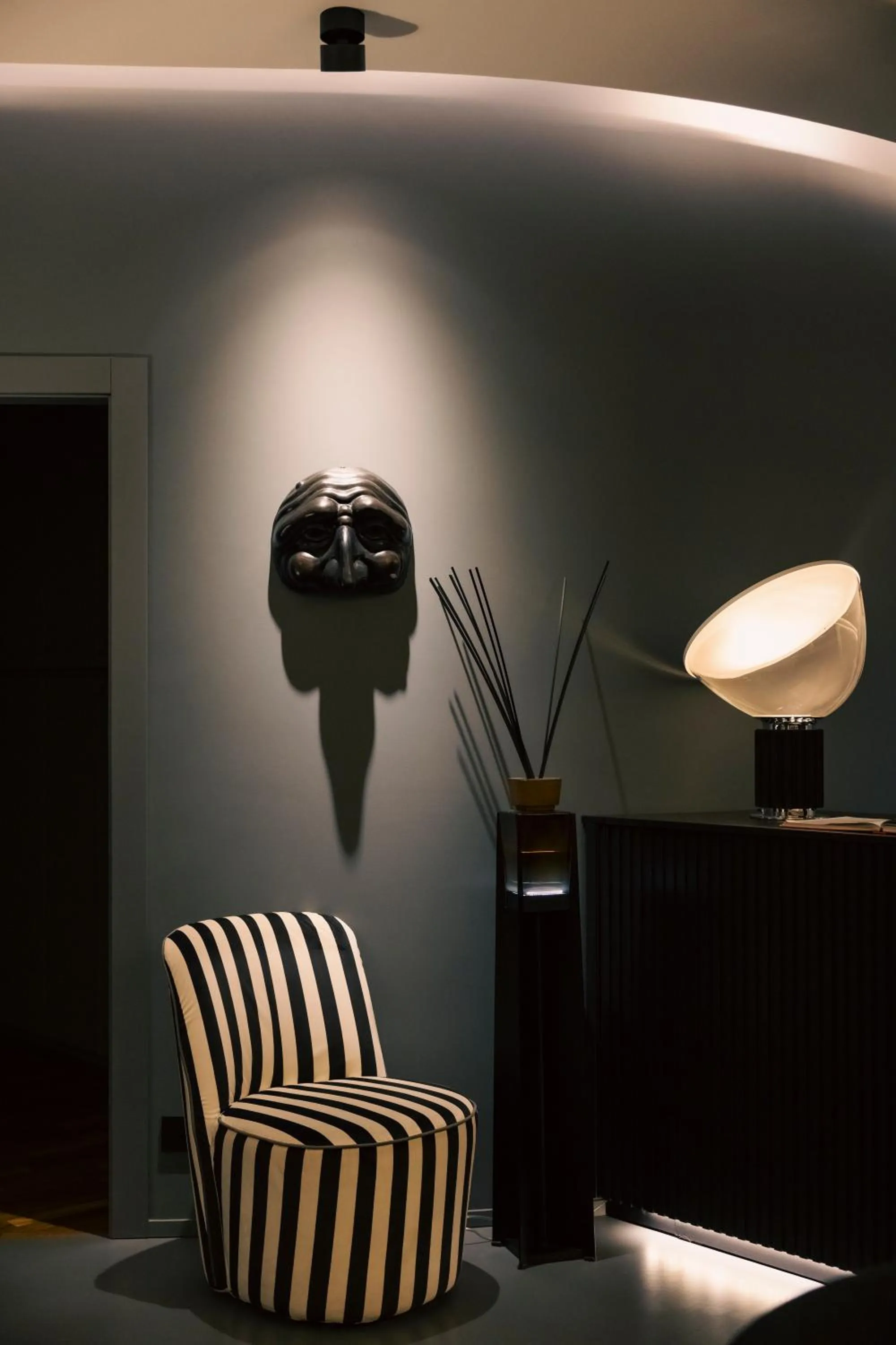 Decorative detail in Le Mummarelle