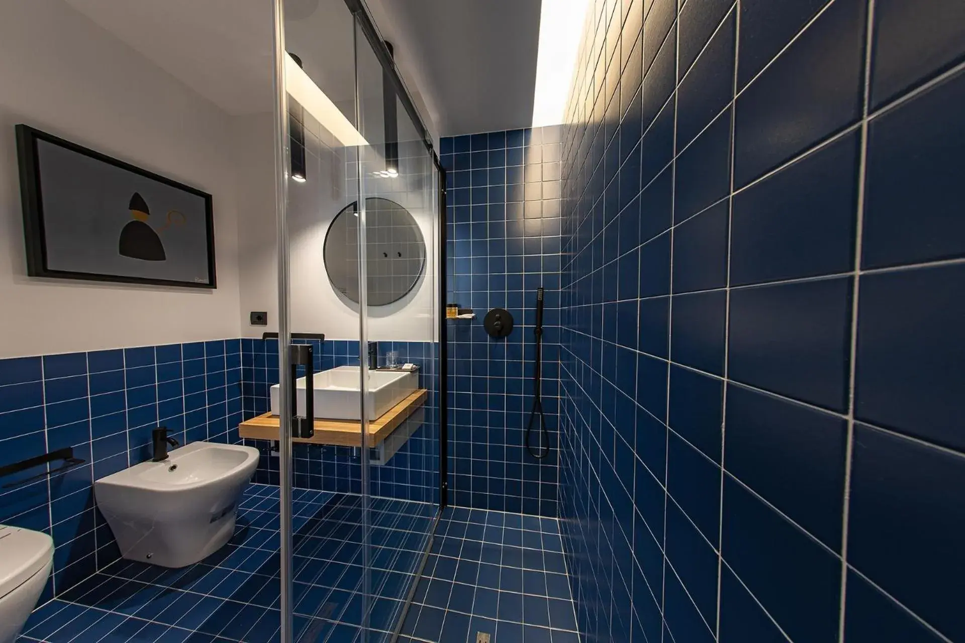 Double Room with balcony – Via Santa Lucia 76 in Le Mummarelle Double Room with balcony – Via Santa Lucia 76 in Le Mummarelle