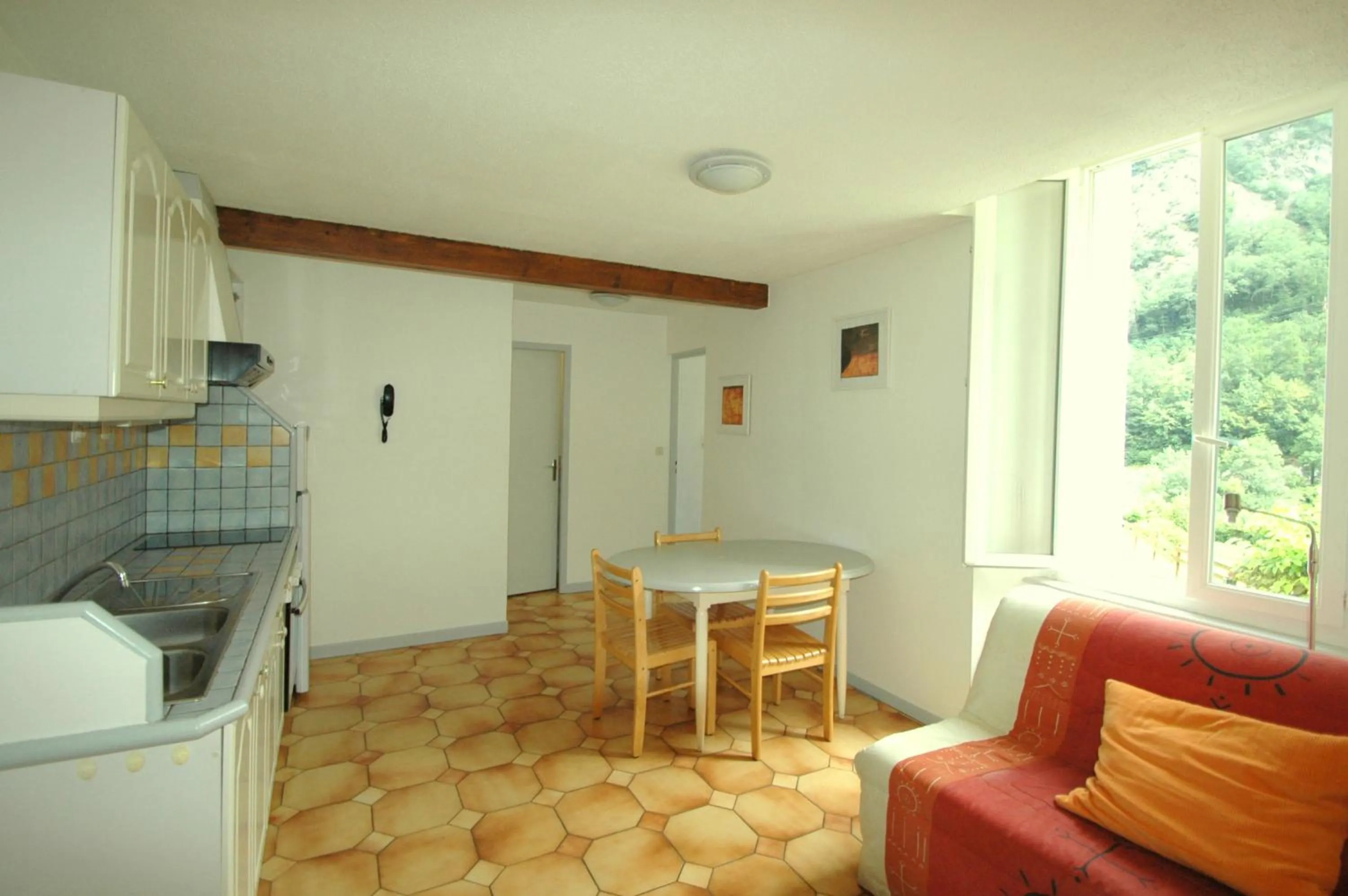 Seating area in Appart Le Chili- Quartier thermal- Parc remarquable - Linge fourni