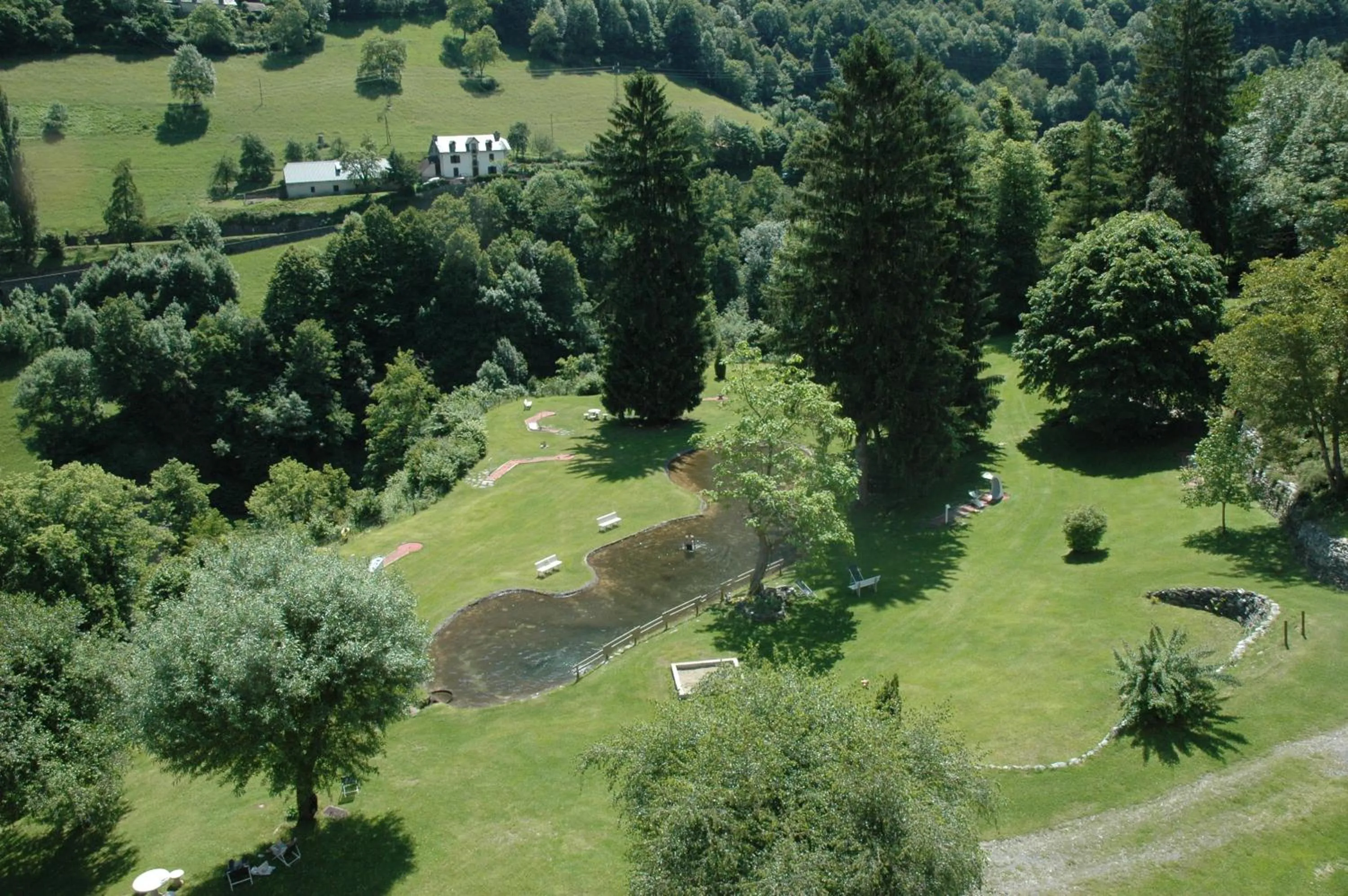 Garden in Appart Le Chili- Quartier thermal- Parc remarquable - Linge fourni