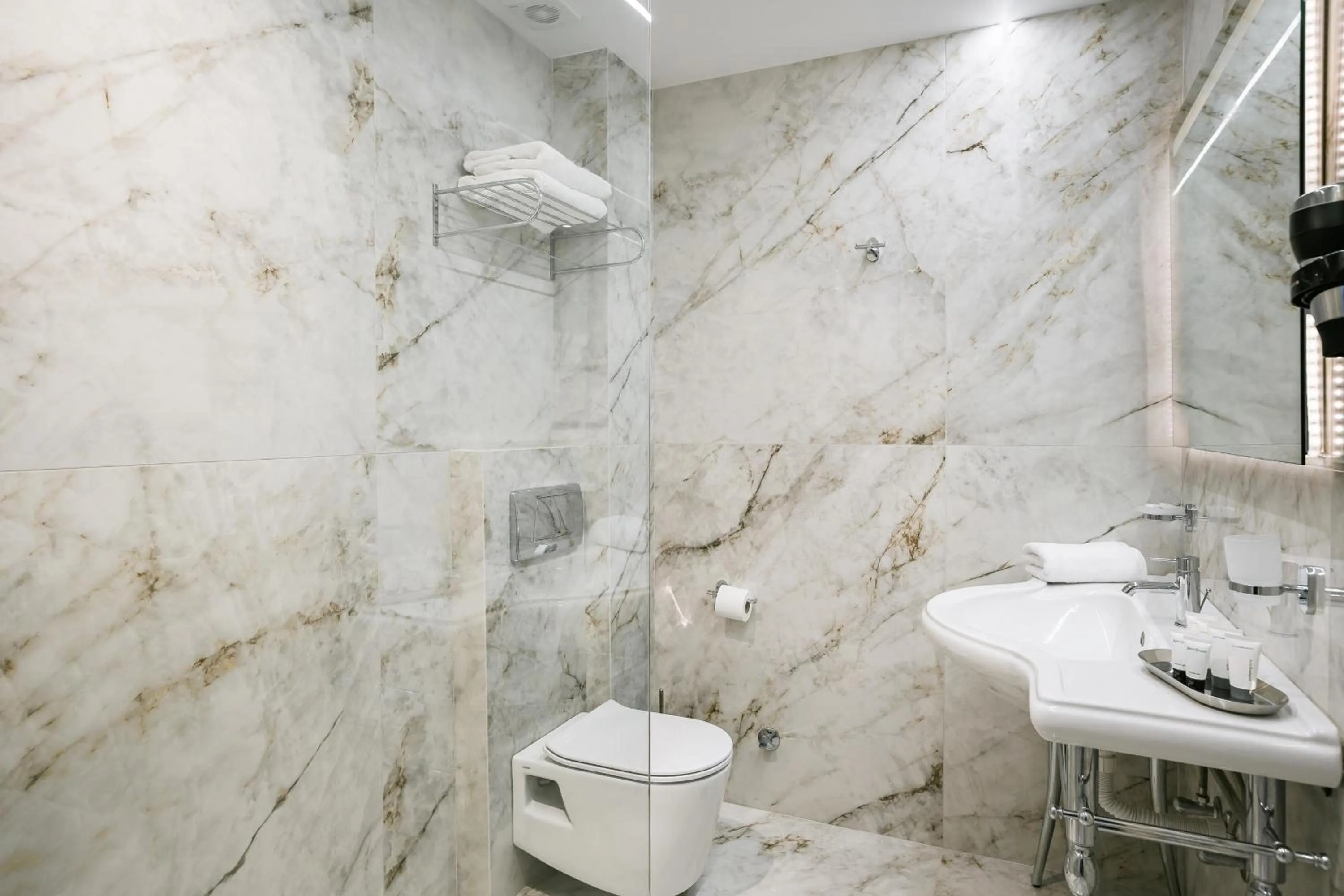 Alley Boutique Hotel and Spa