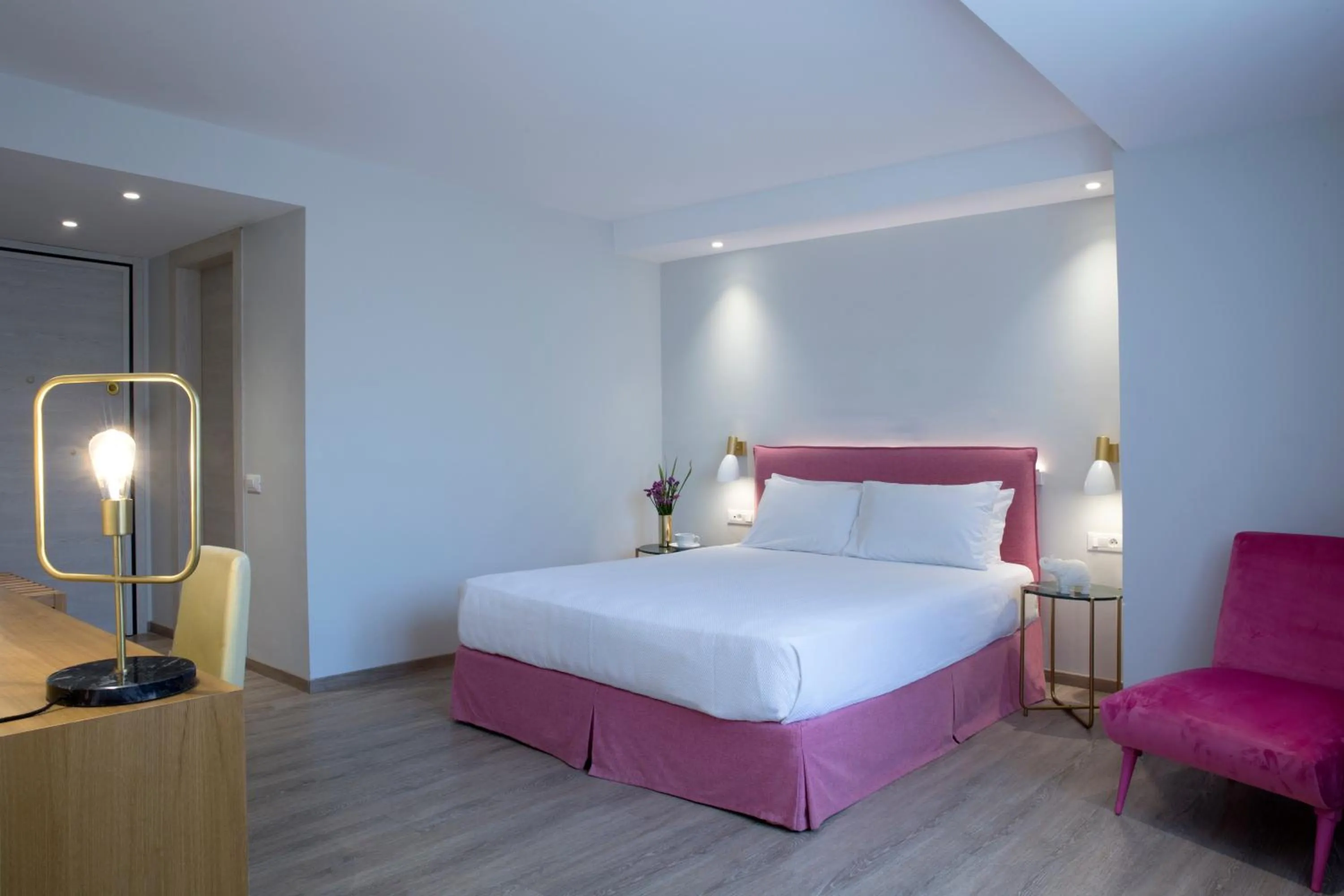 Bed in Alley Boutique Hotel and Spa