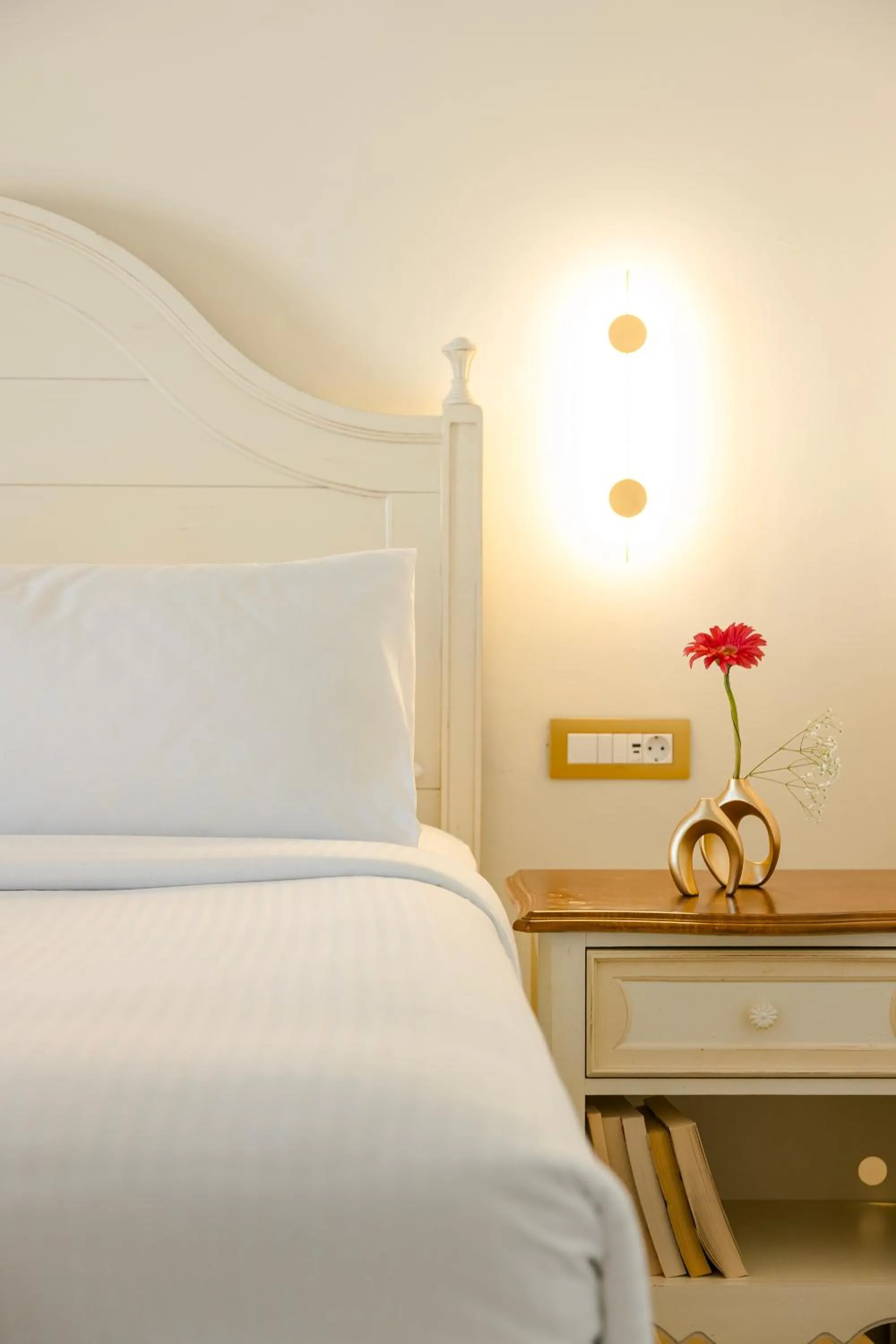 Bed in Alley Boutique Hotel and Spa