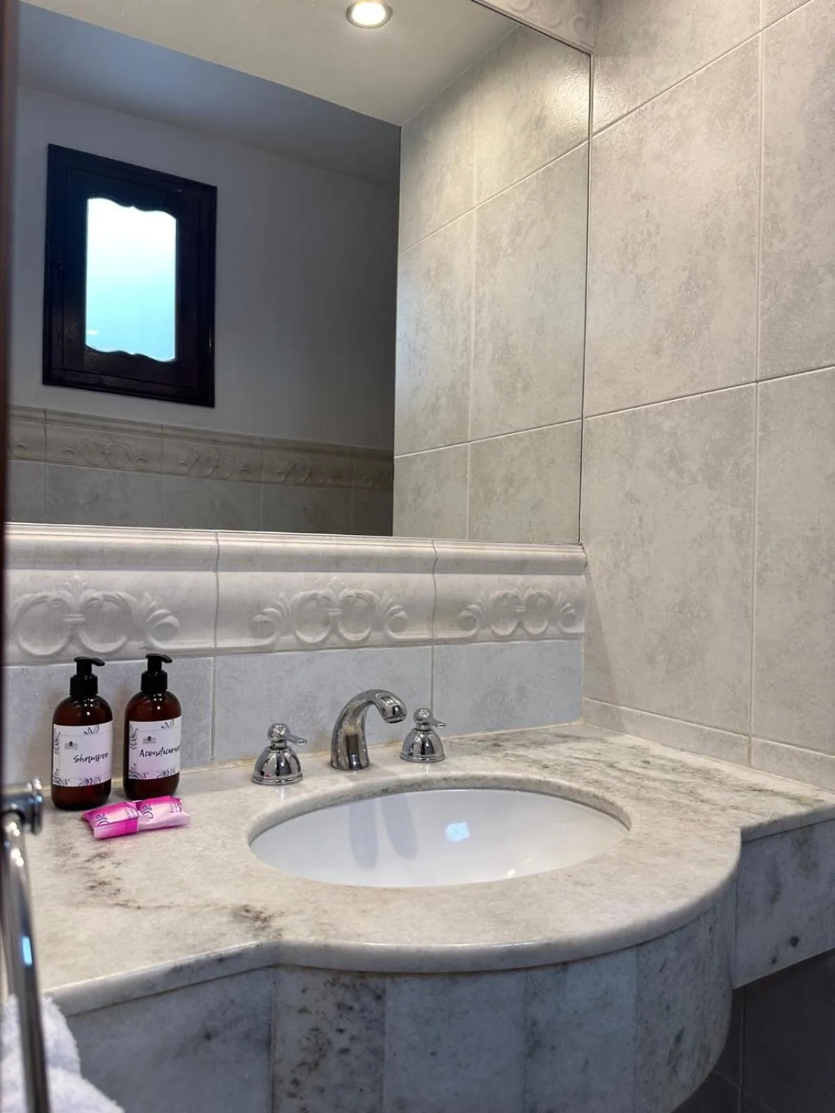 Toilet in Hotel Del Virrey