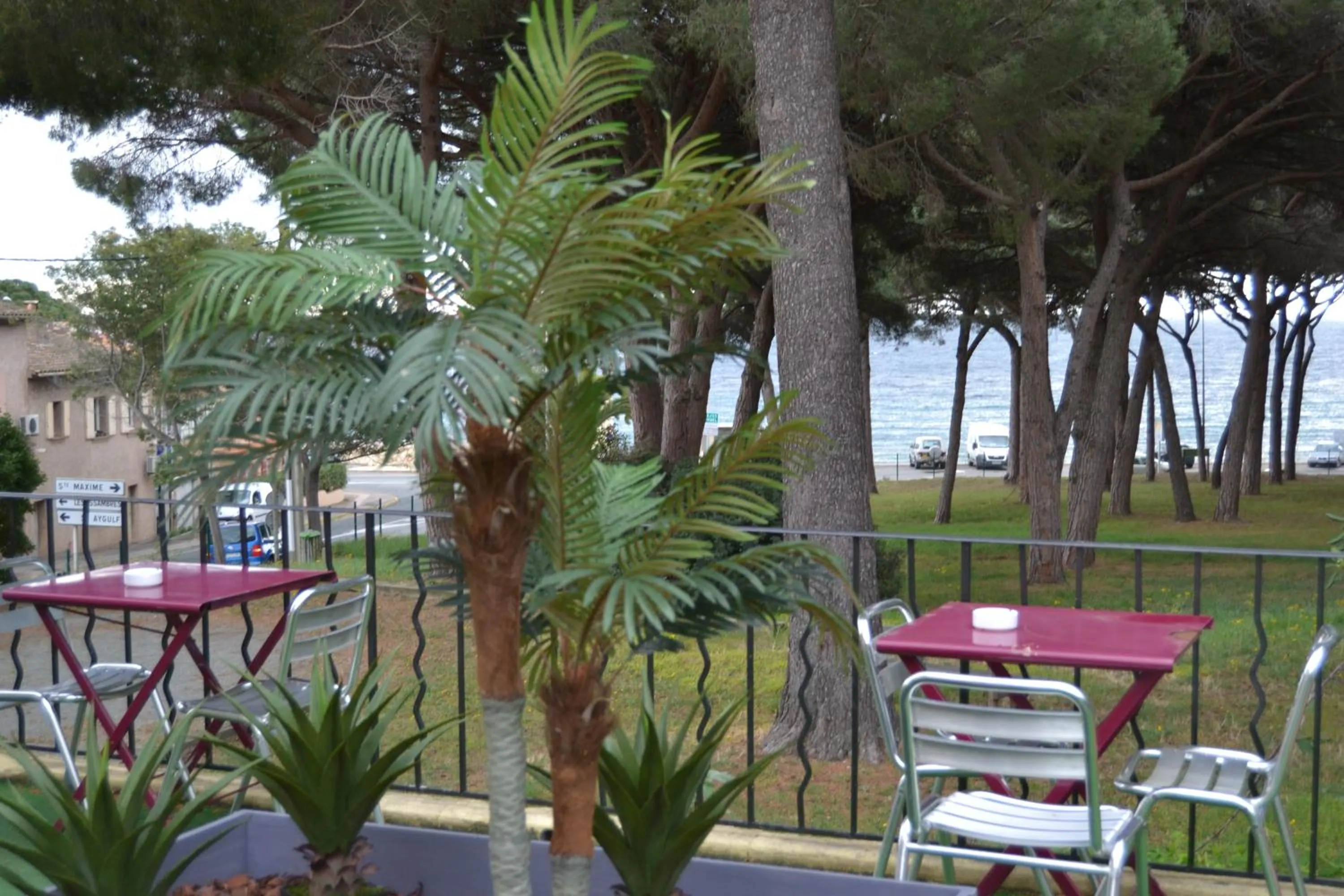 Restaurant/places to eat in La Casa Mia